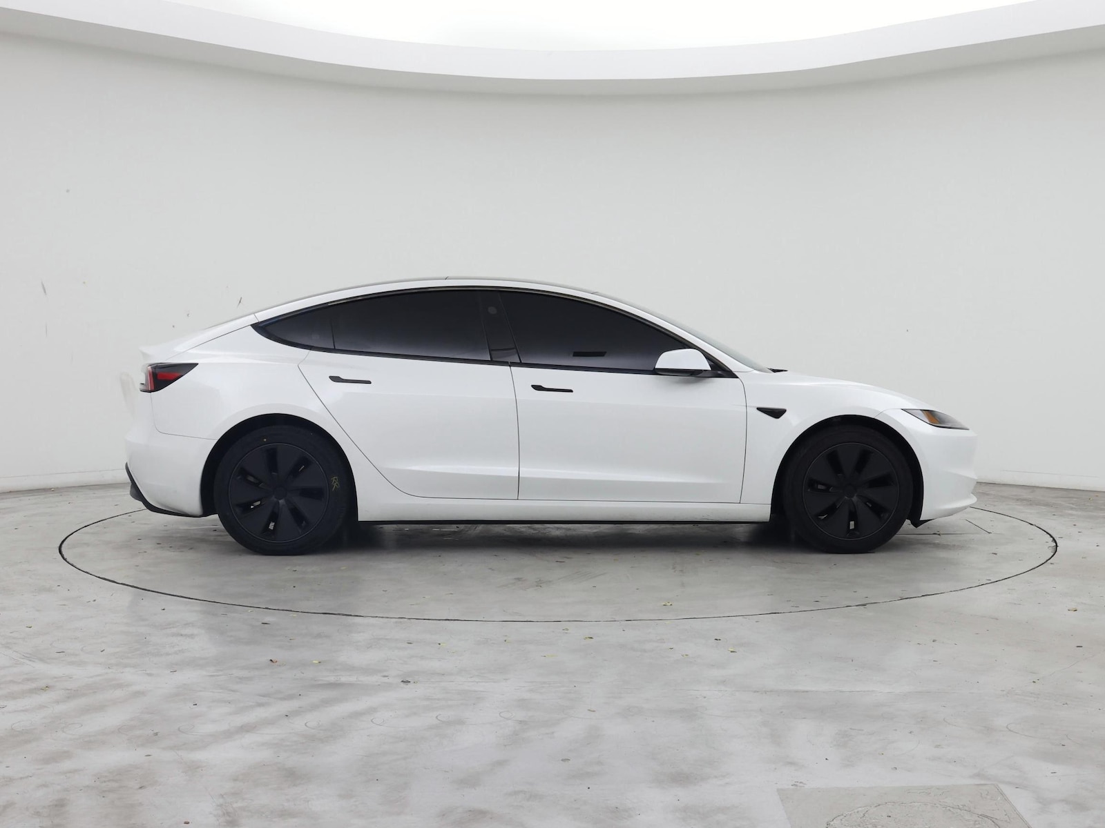 2024 Tesla Model 3 Long Range - Photo 8