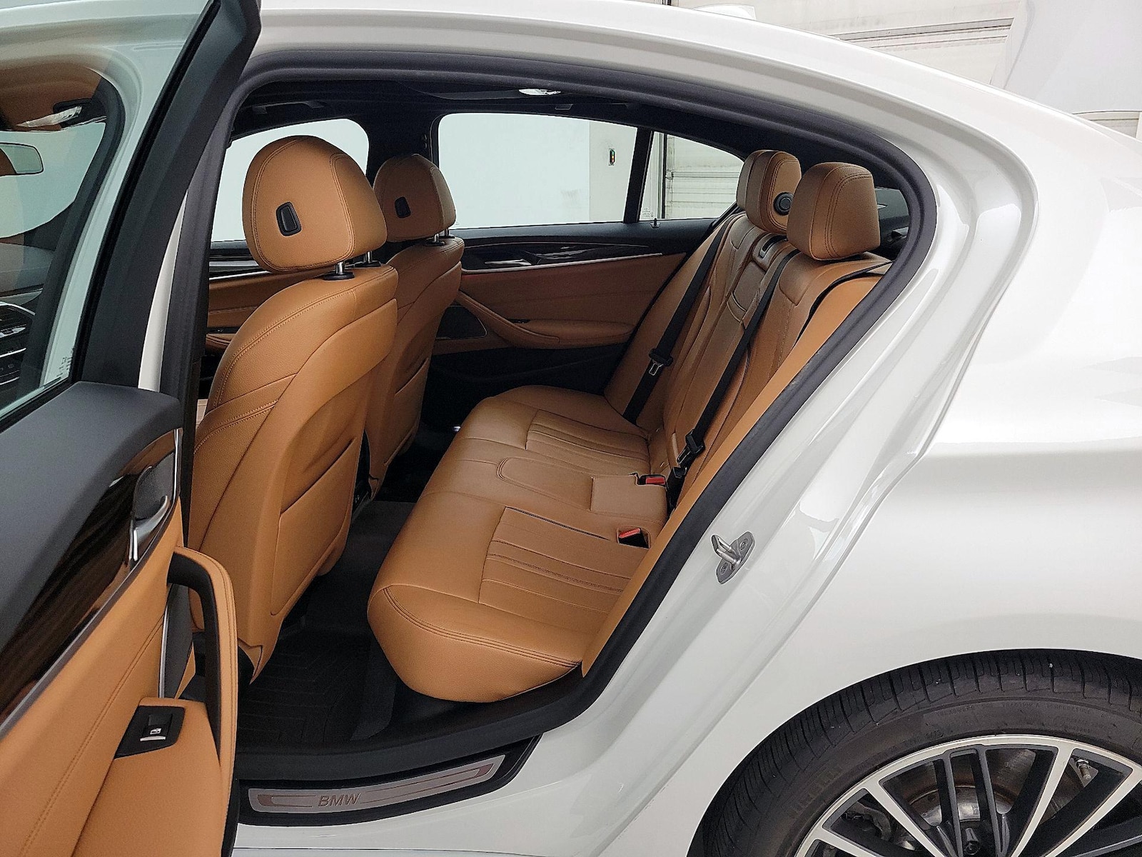 2022 BMW 5 Series 540i - Photo 19