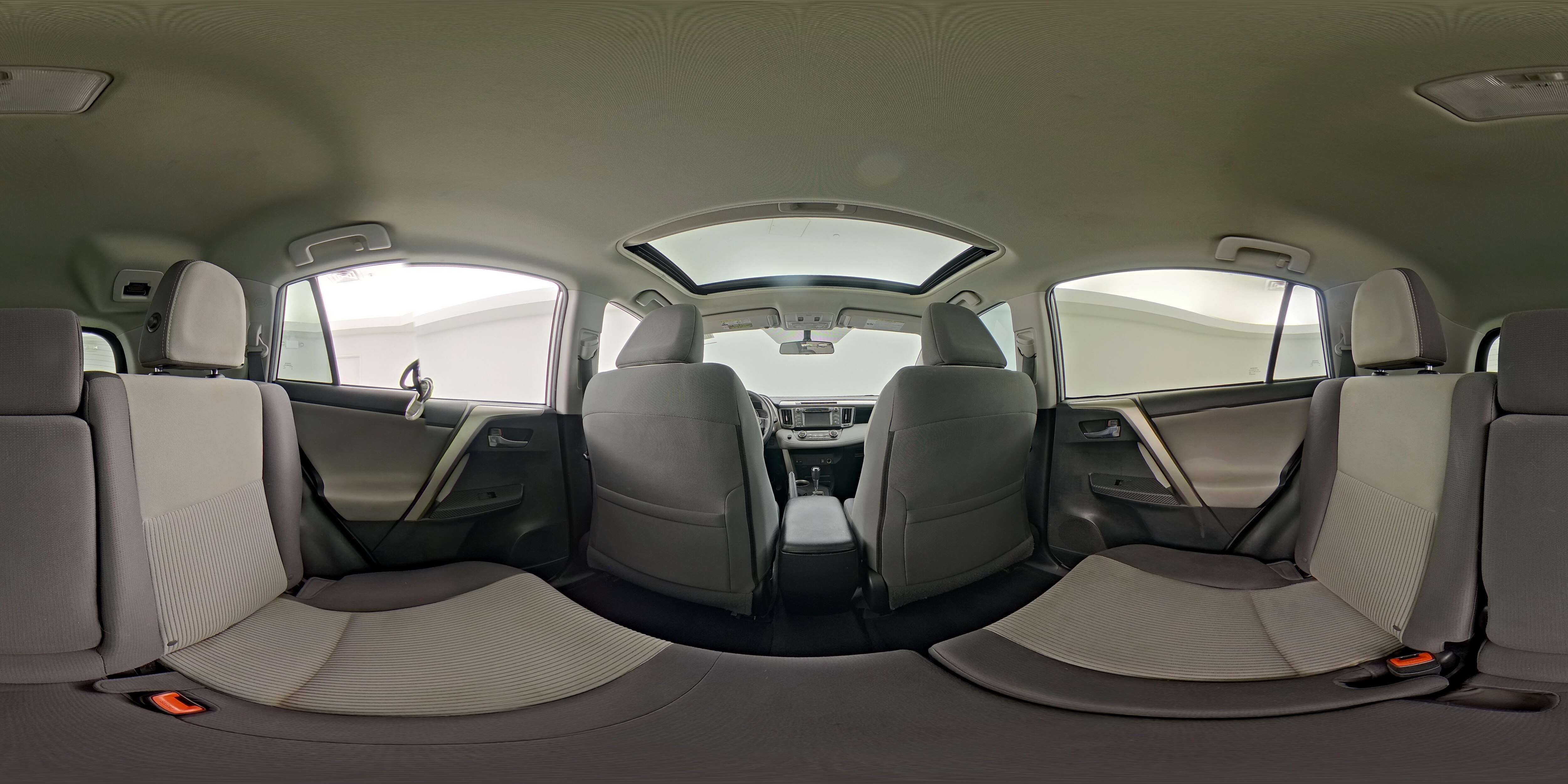 2015 Toyota RAV4 XLE - Photo 26