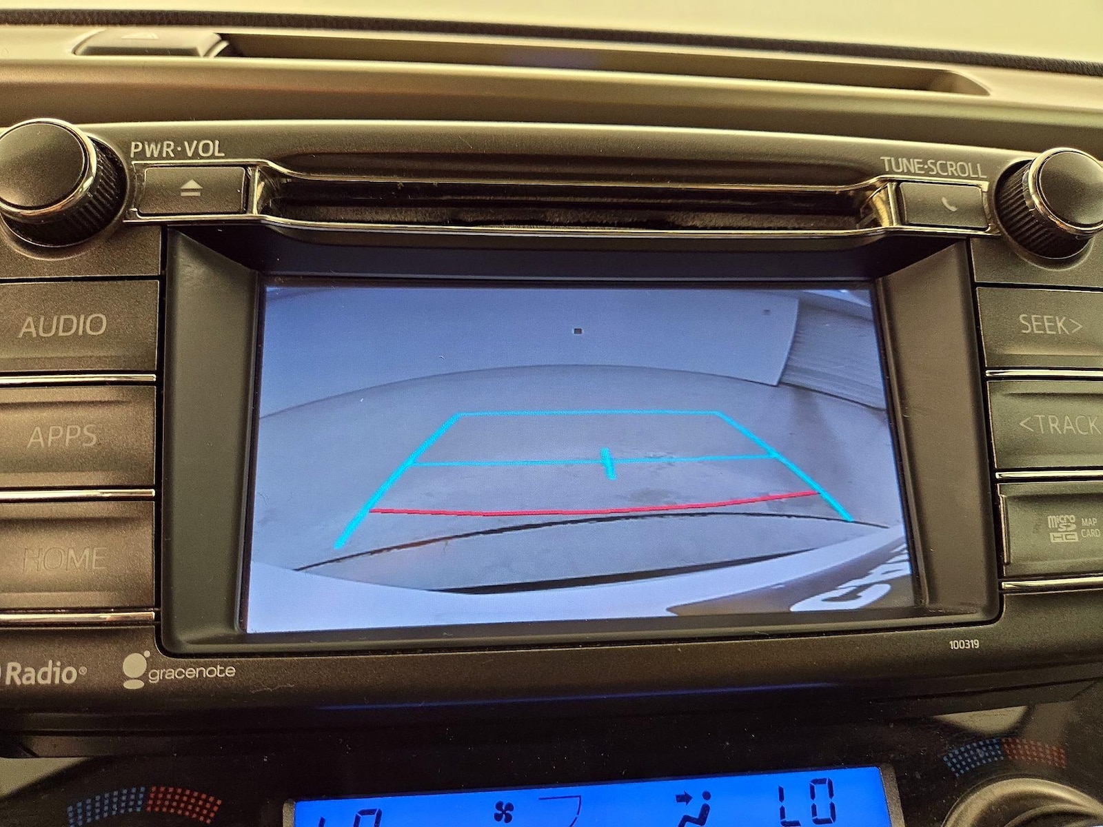 2015 Toyota RAV4 XLE - Photo 15