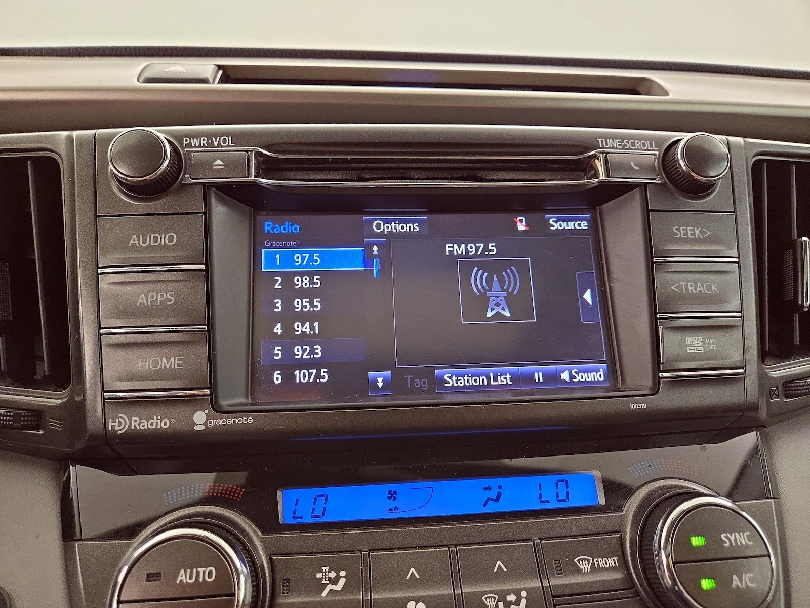 2015 Toyota RAV4 XLE - Photo 16