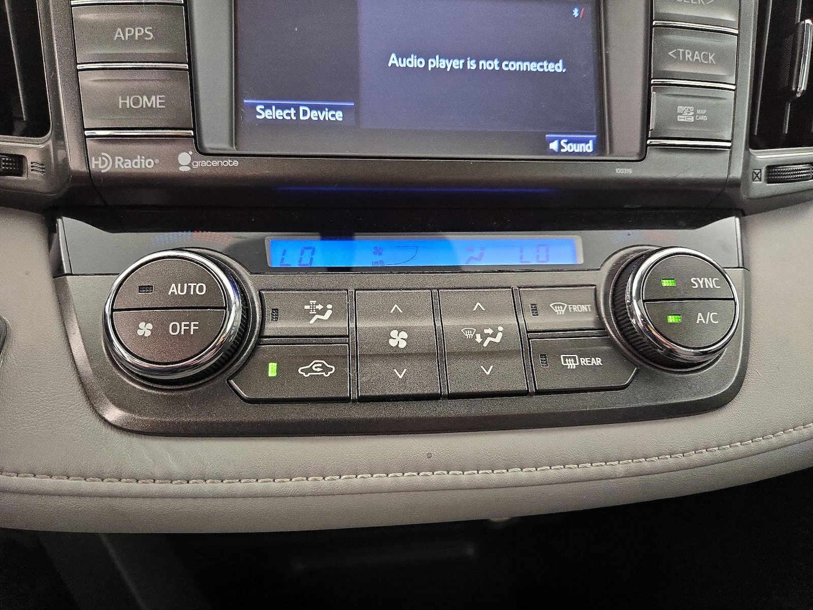 2015 Toyota RAV4 XLE - Photo 17