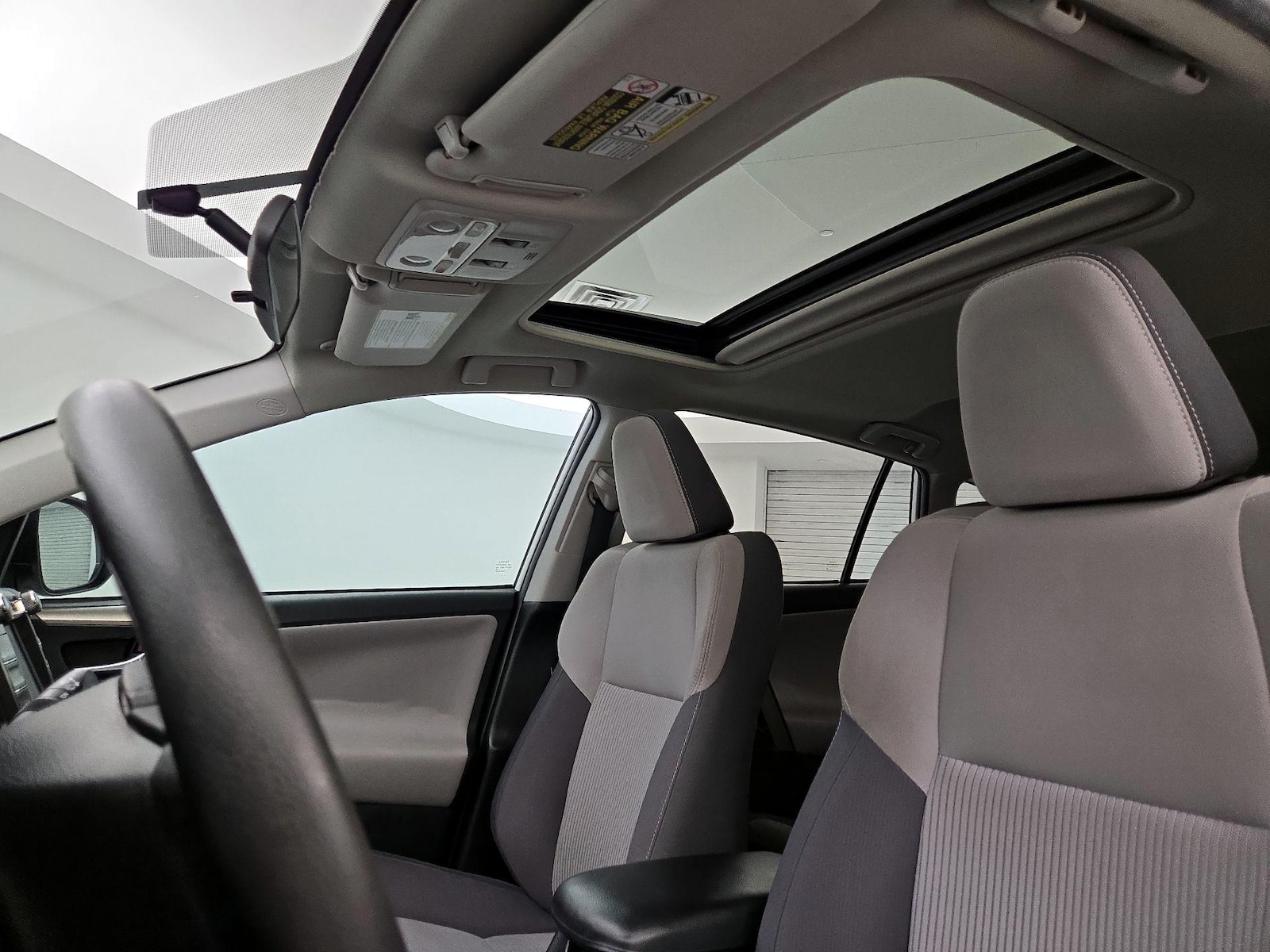 2015 Toyota RAV4 XLE - Photo 20