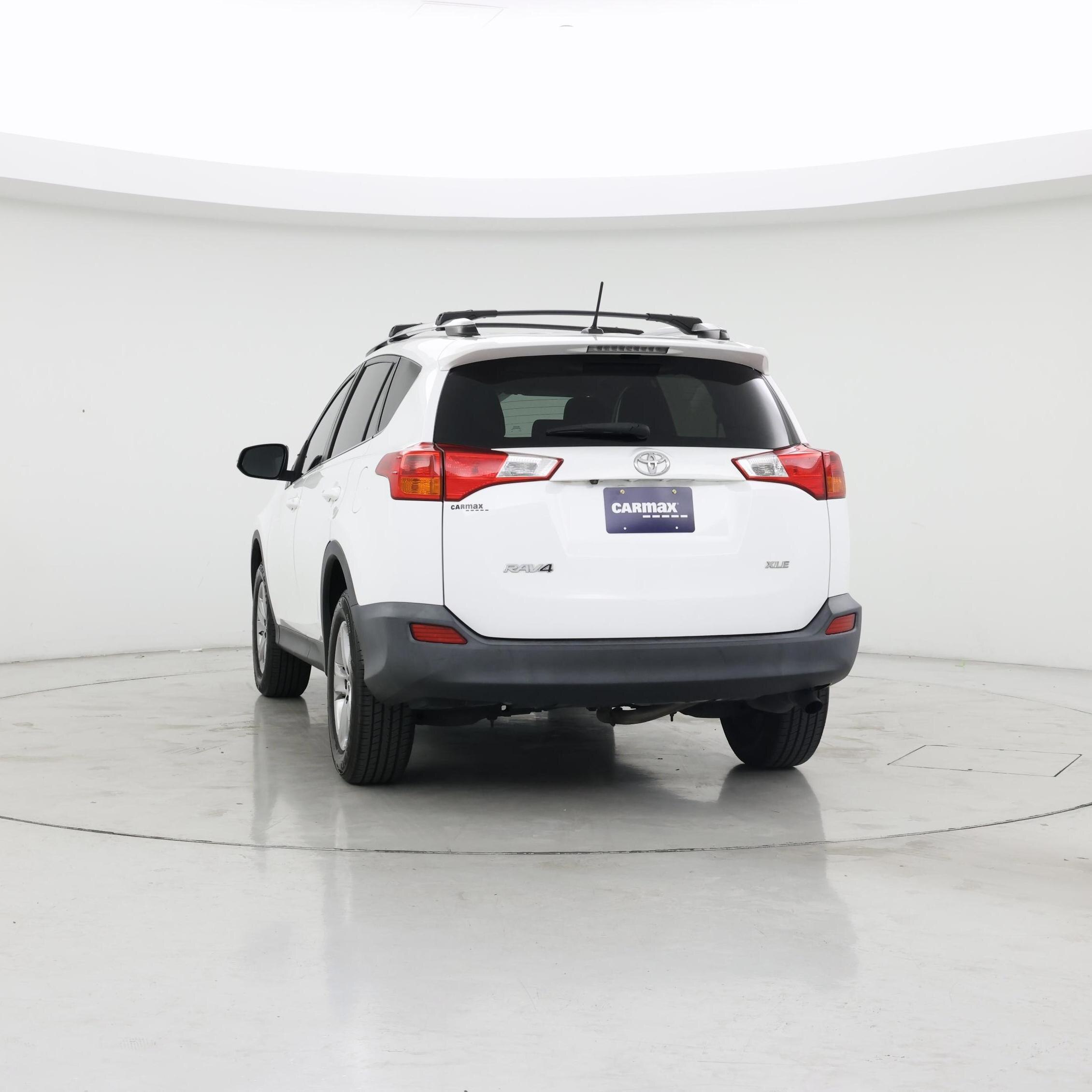 Thumbnail: 2015 Toyota RAV4 - 6