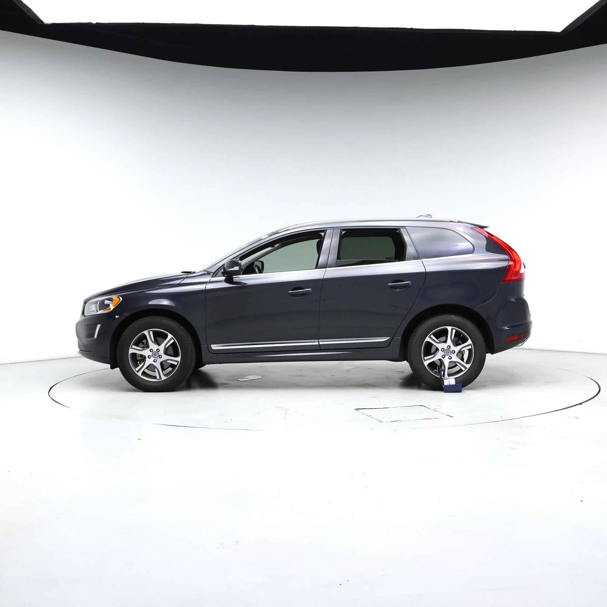 Thumbnail: 2015 Volvo XC60 - 3