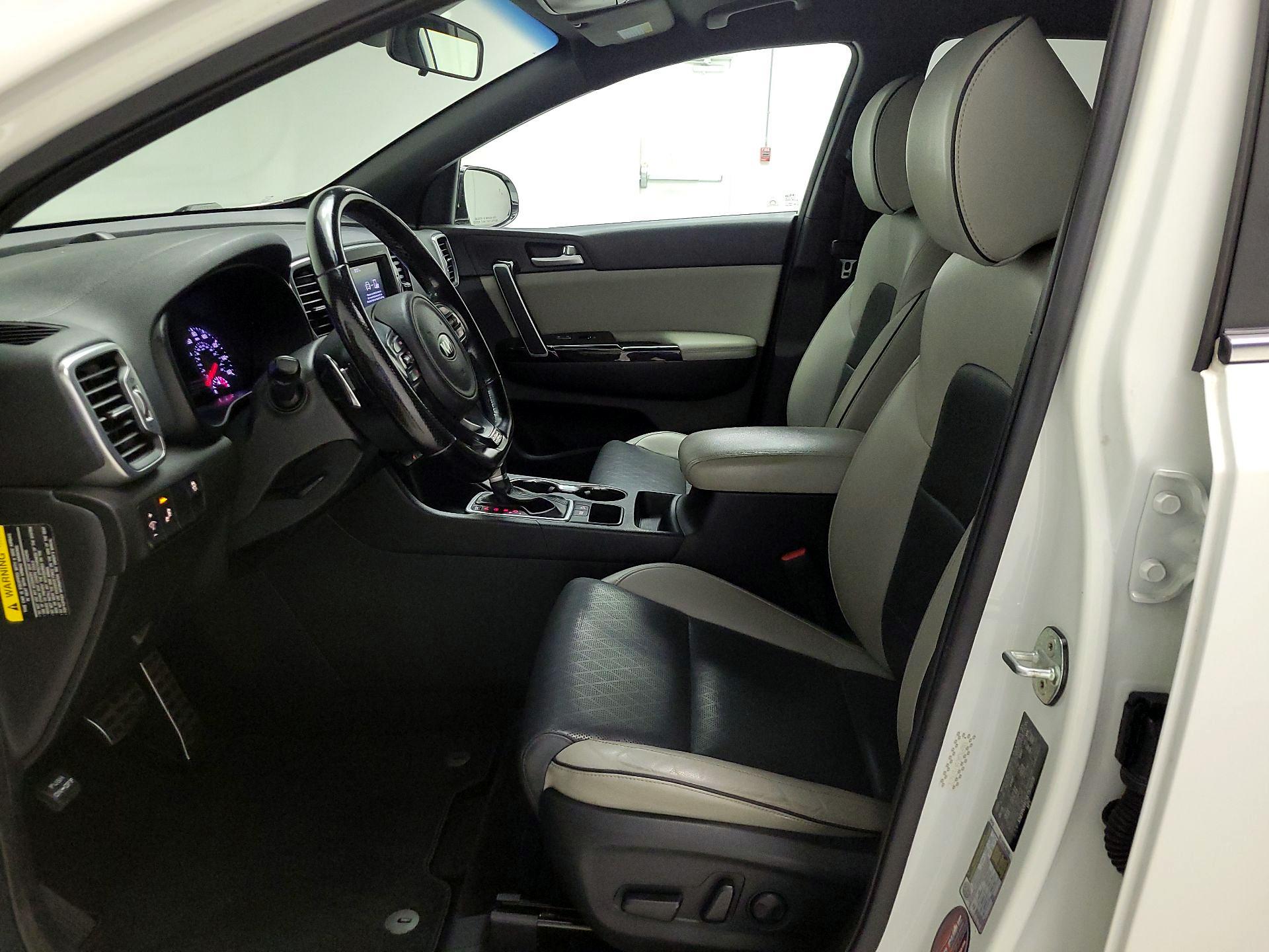 Thumbnail: 2019 Kia Sportage - 11