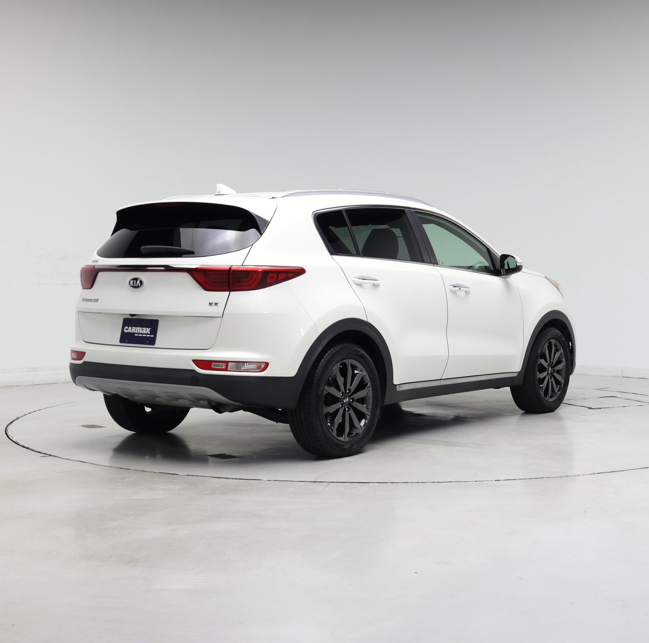 Thumbnail: 2019 Kia Sportage - 8