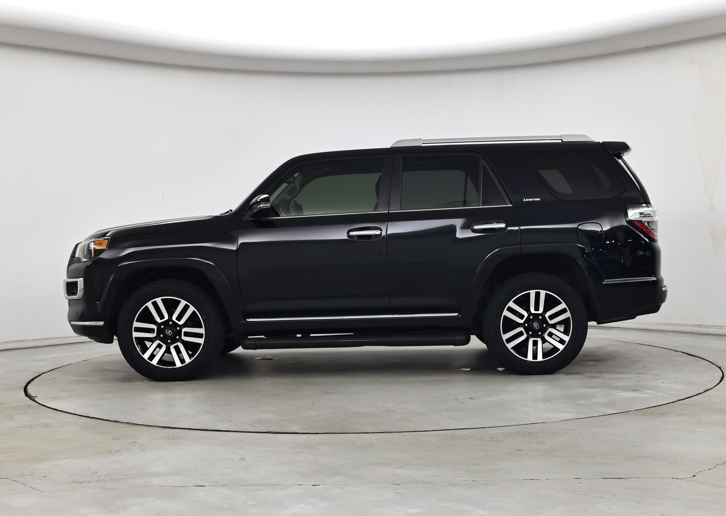 Thumbnail: 2020 Toyota 4Runner - 3