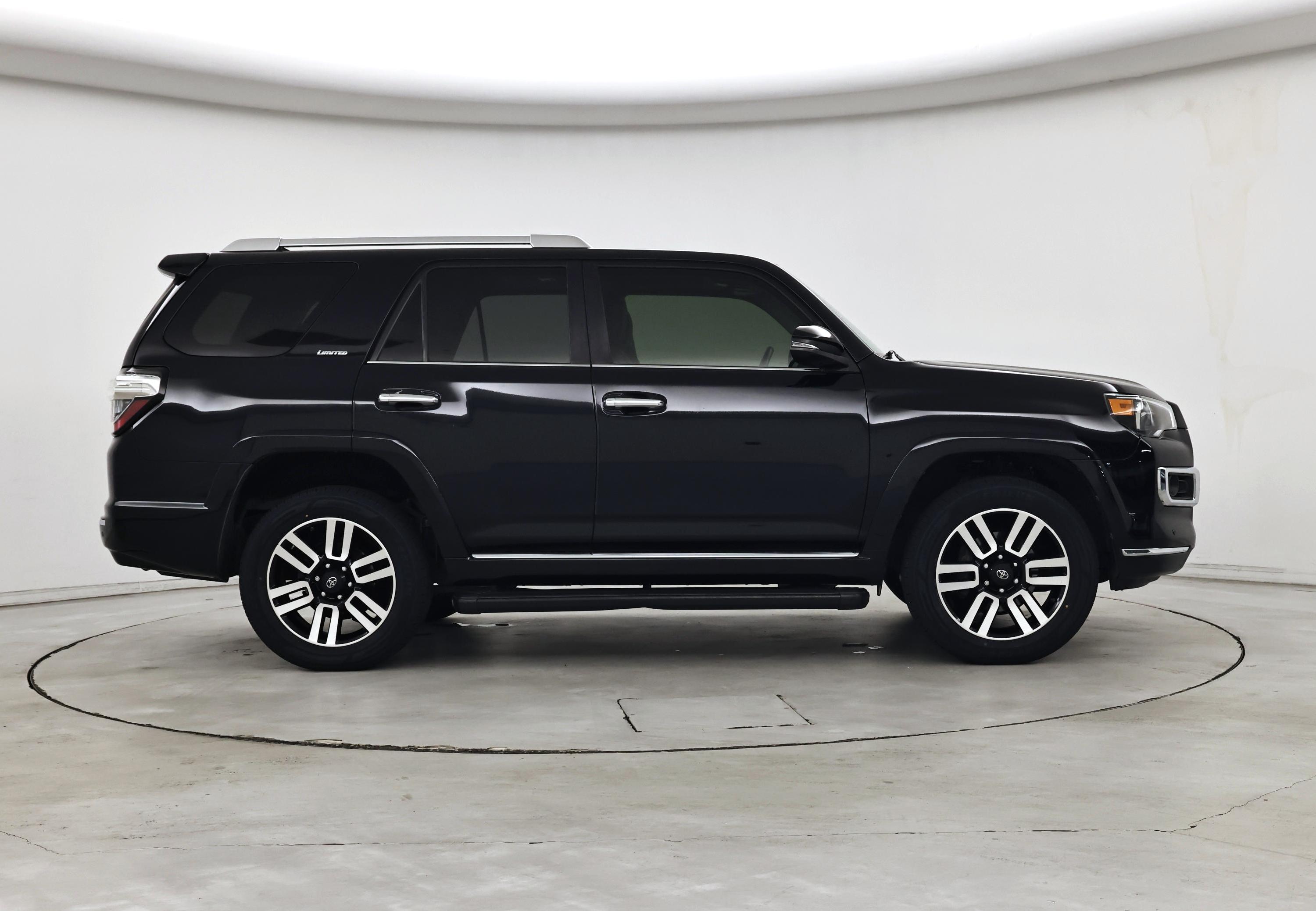 Thumbnail: 2020 Toyota 4Runner - 7