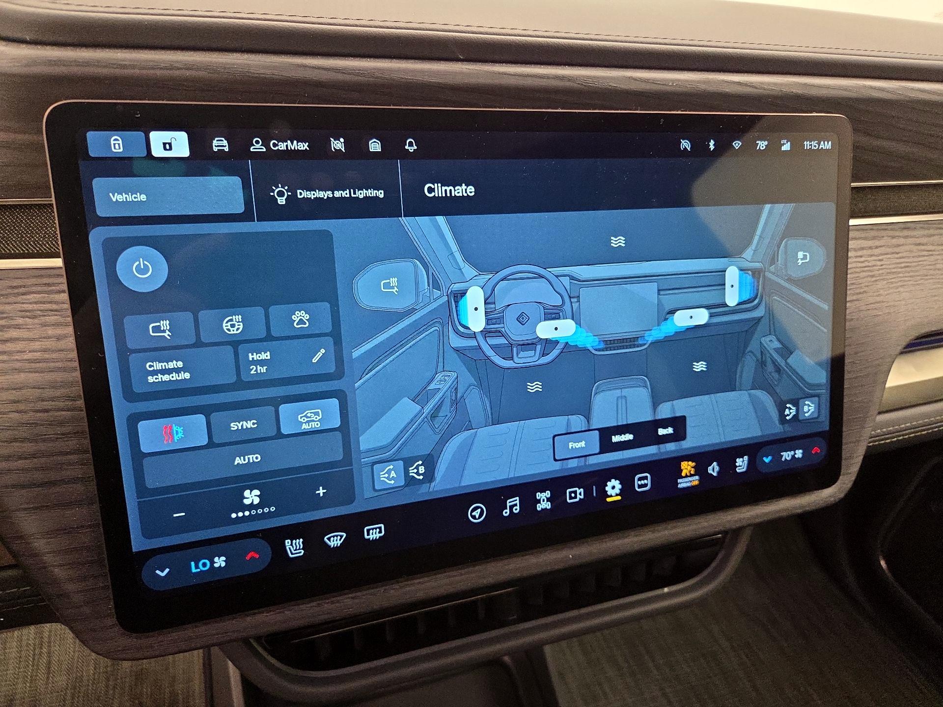 Thumbnail: 2023 Rivian R1S - 17