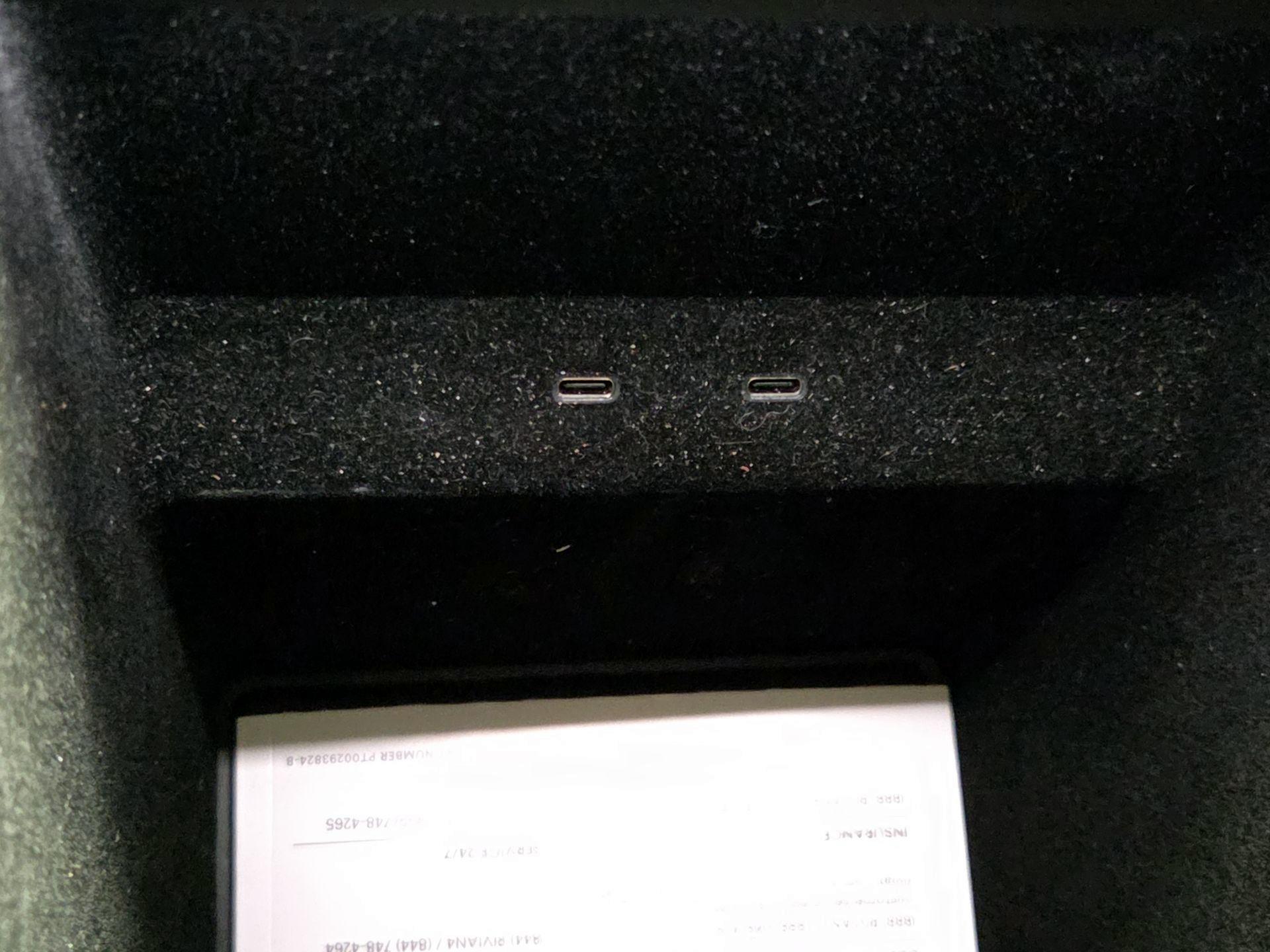 Thumbnail: 2023 Rivian R1S - 19