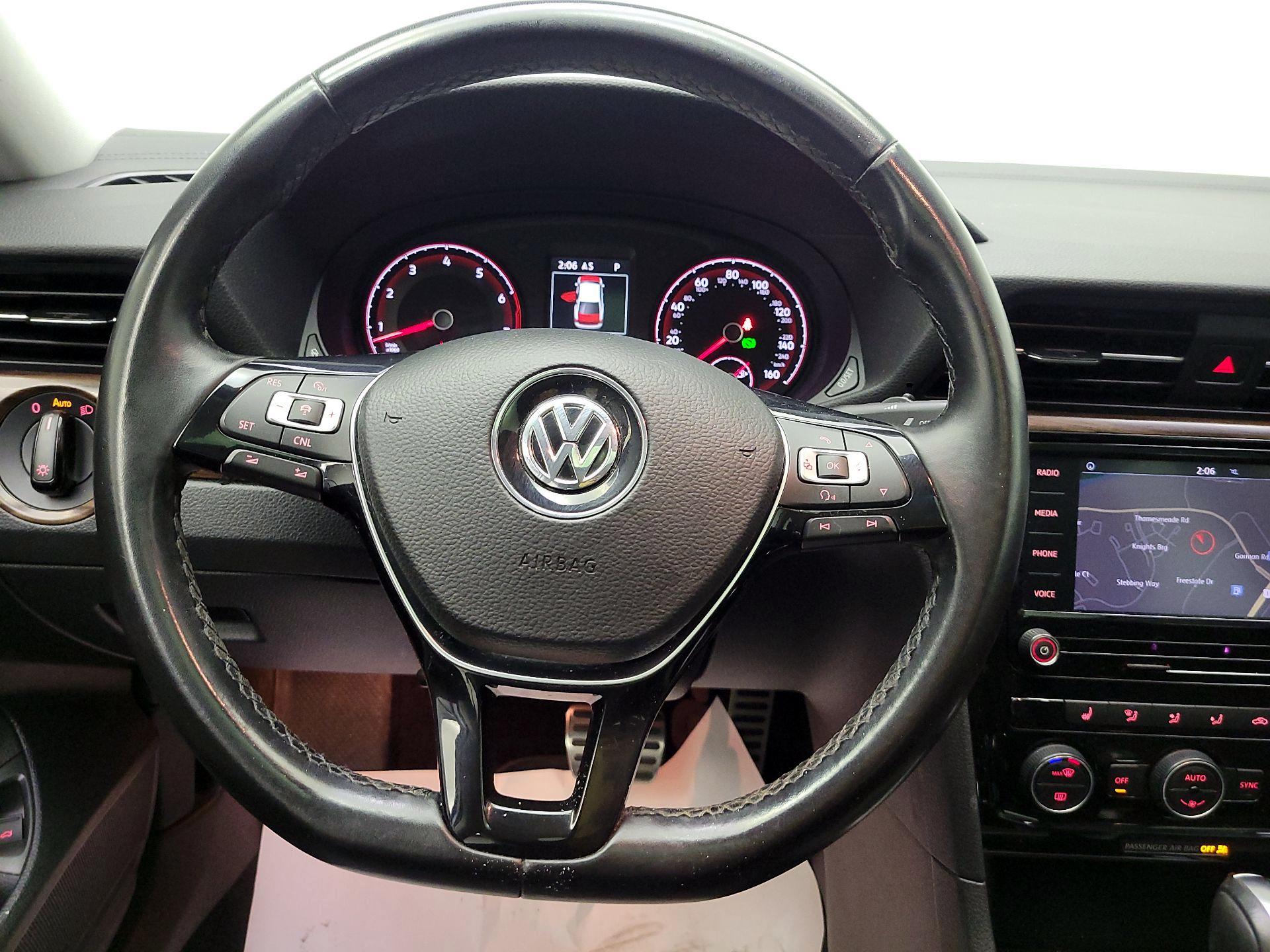 Thumbnail: 2020 Volkswagen Passat - 10