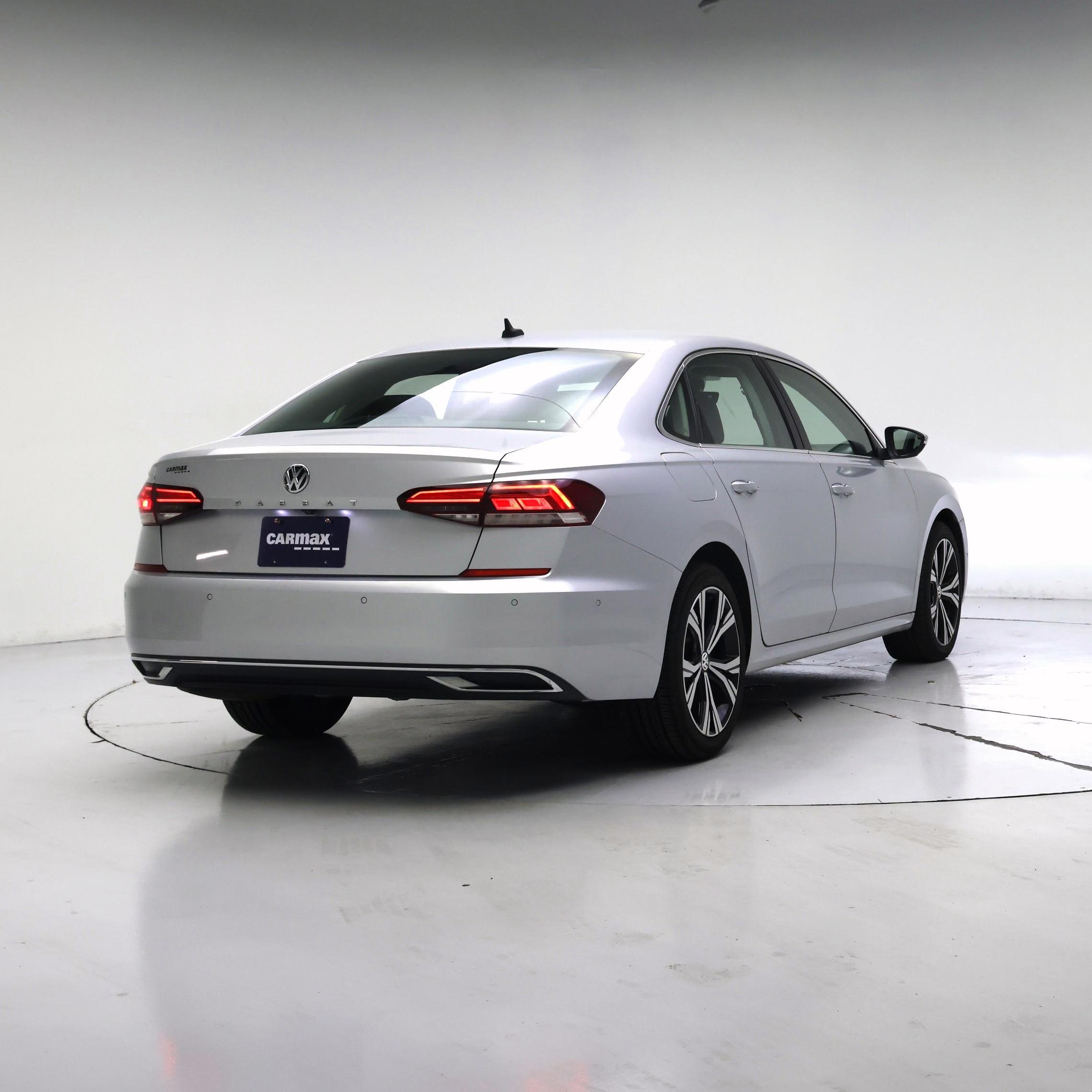 Thumbnail: 2020 Volkswagen Passat - 8