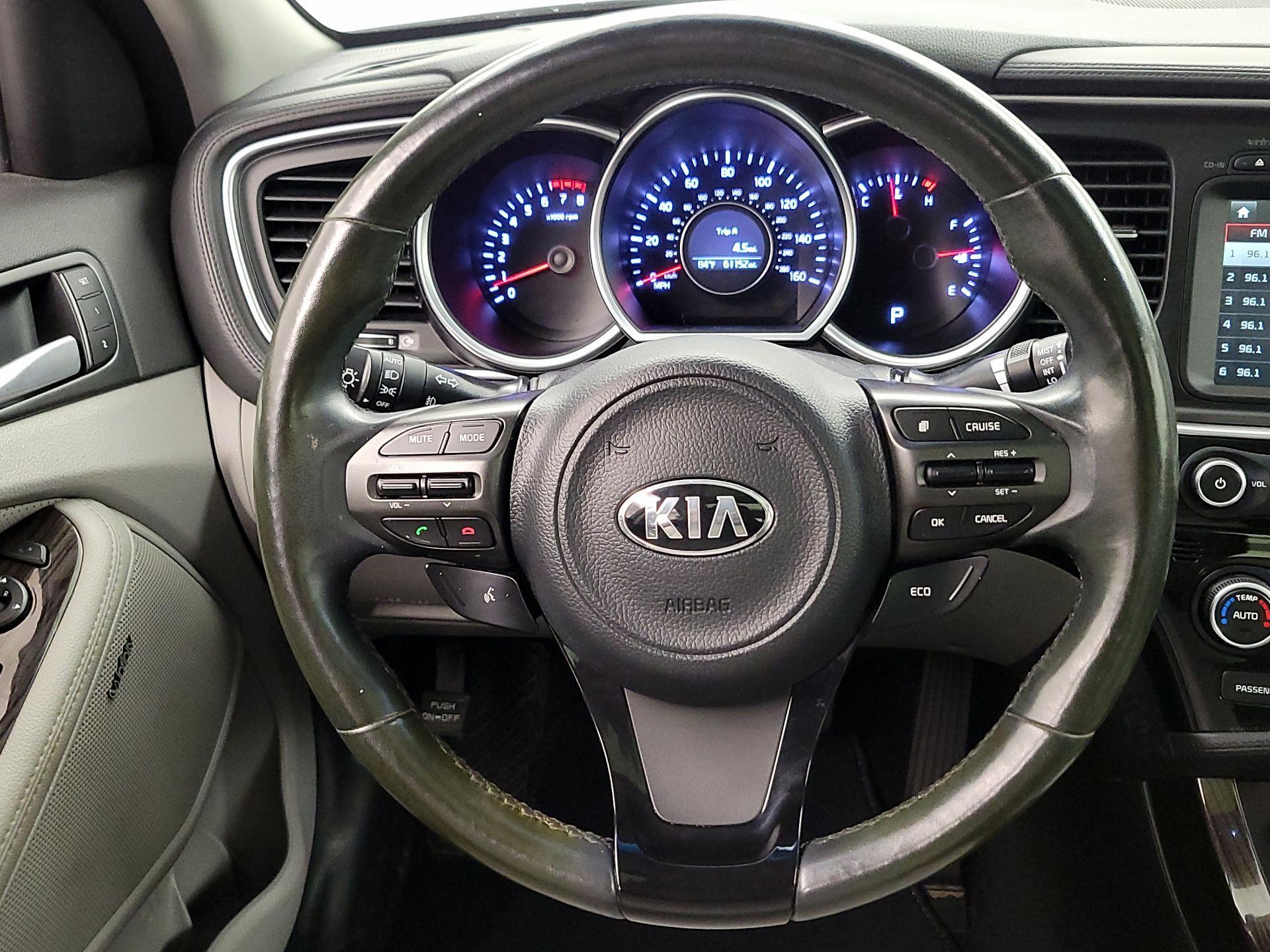 Thumbnail: 2015 Kia Optima - 10