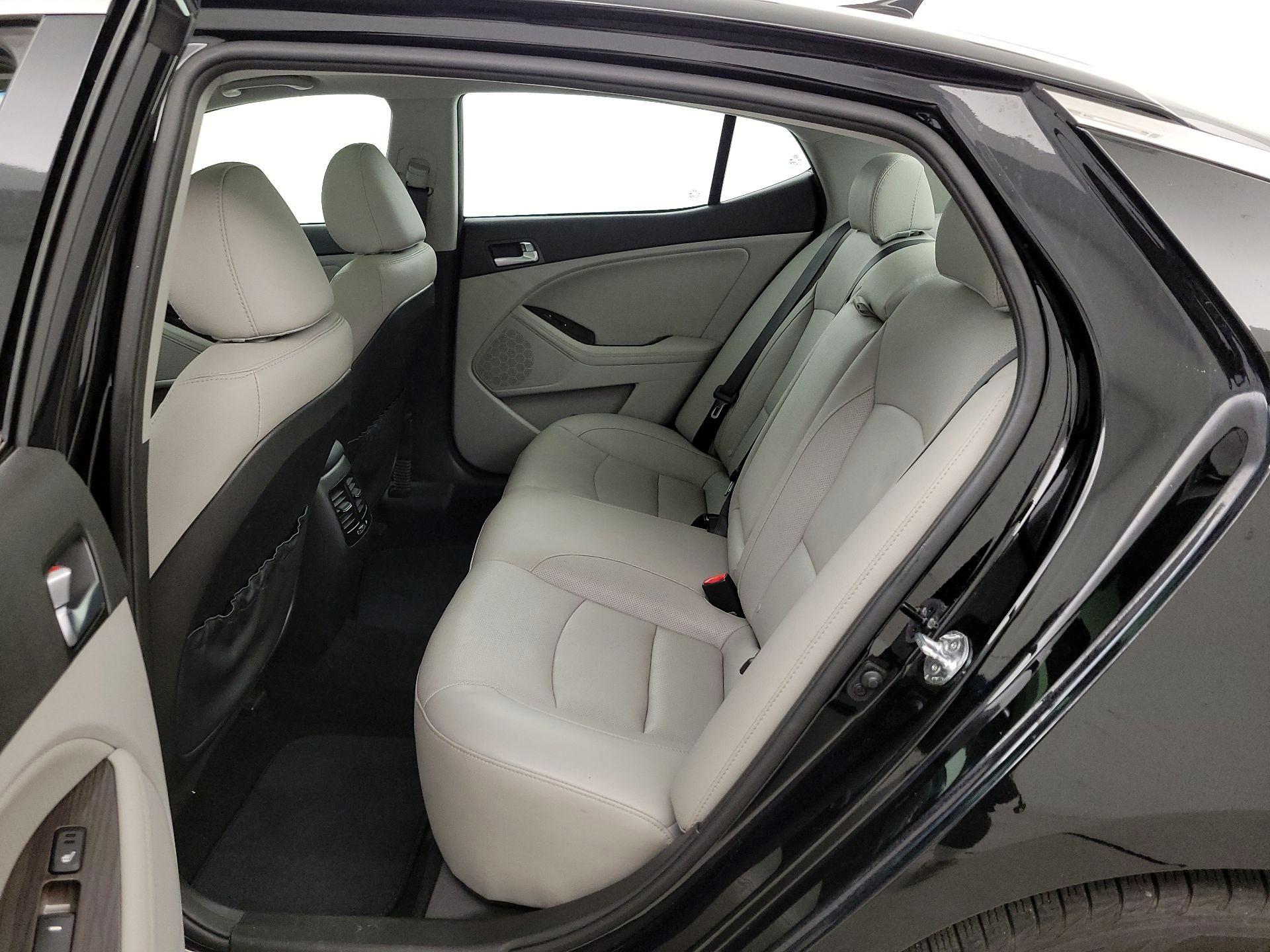Thumbnail: 2015 Kia Optima - 20