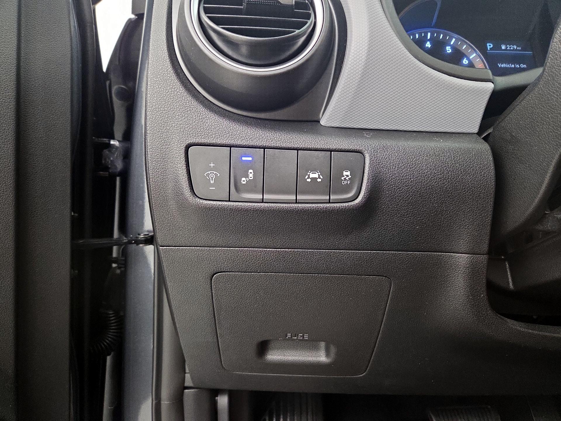 Thumbnail: 2021 Hyundai Kona - 13