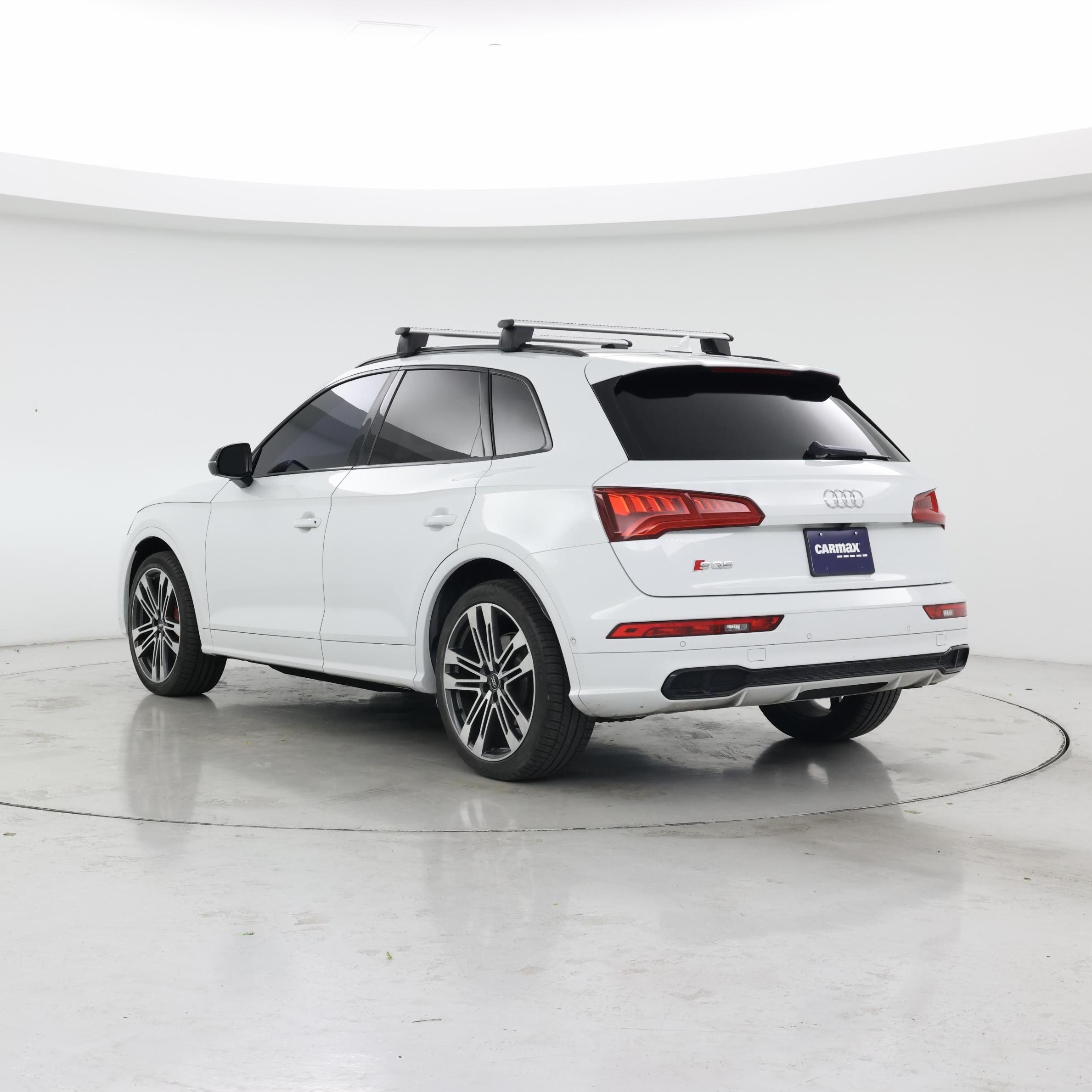 Thumbnail: 2020 Audi SQ5 - 2