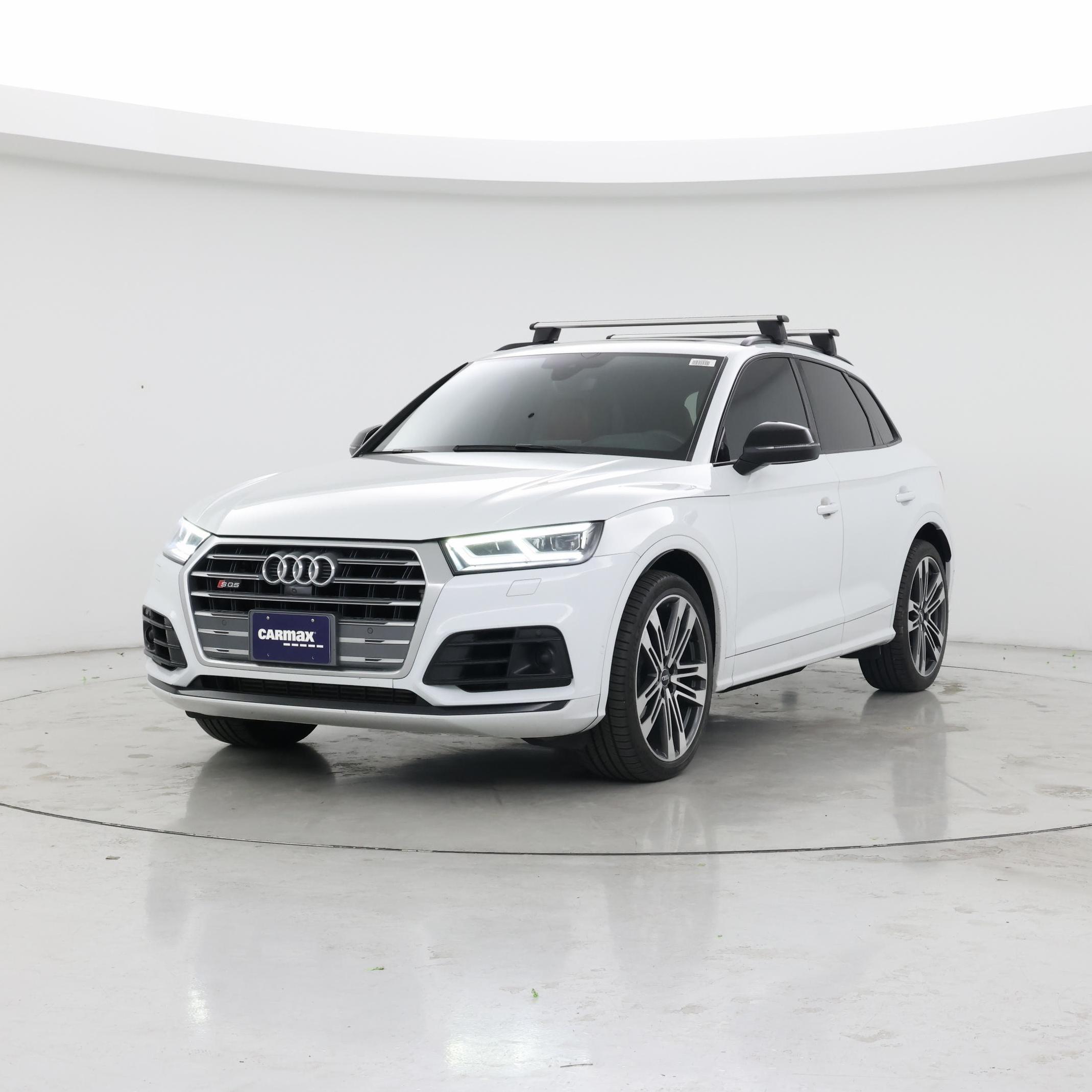 Thumbnail: 2020 Audi SQ5 - 4
