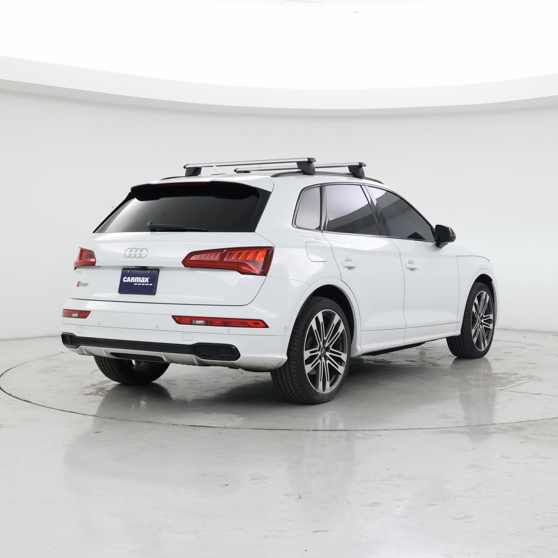 Thumbnail: 2020 Audi SQ5 - 8