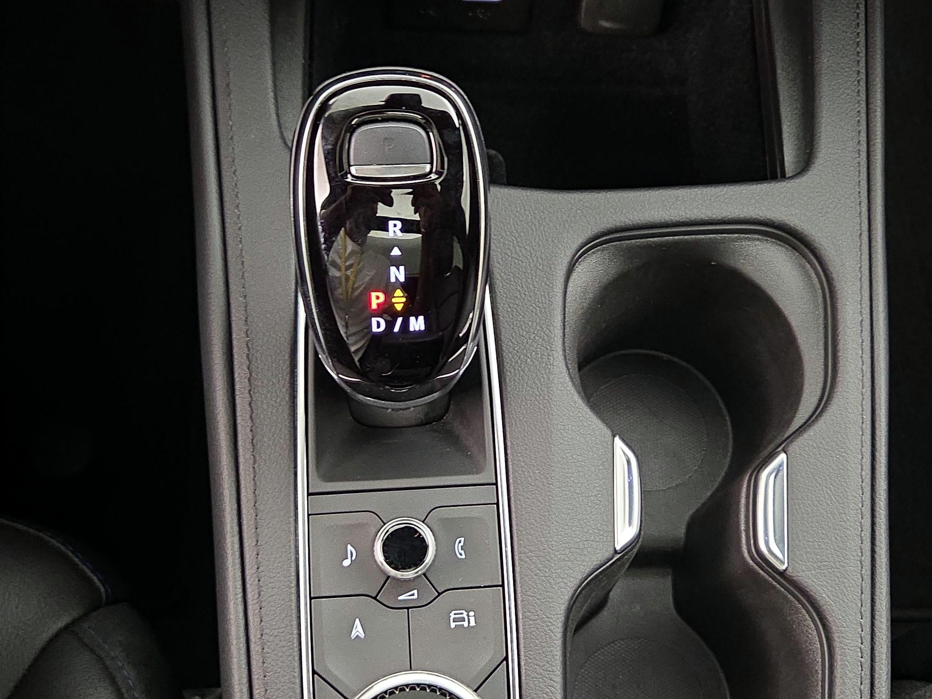 Thumbnail: 2024 Cadillac XT4 - 17