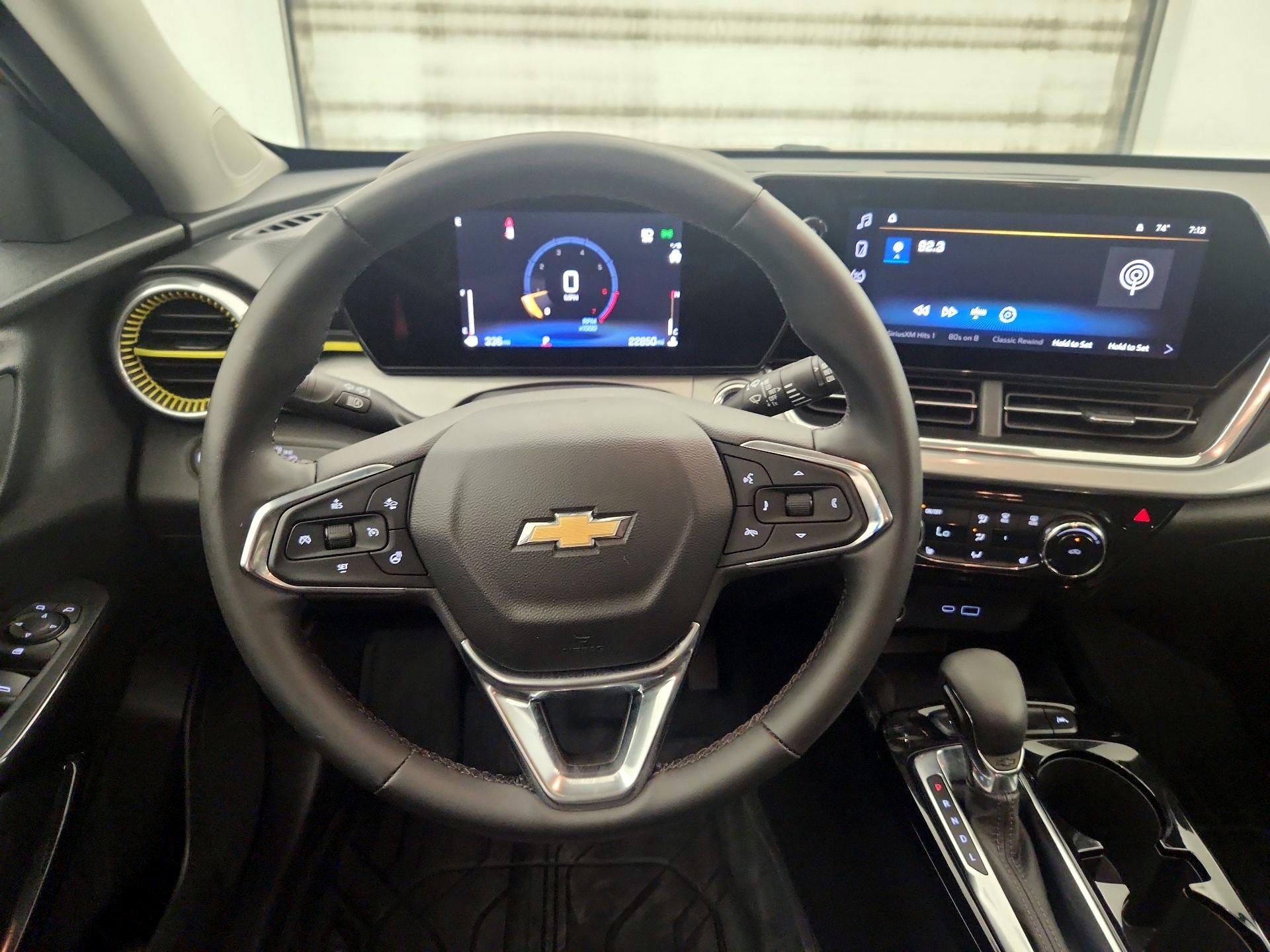 Thumbnail: 2024 Chevrolet Trax - 10