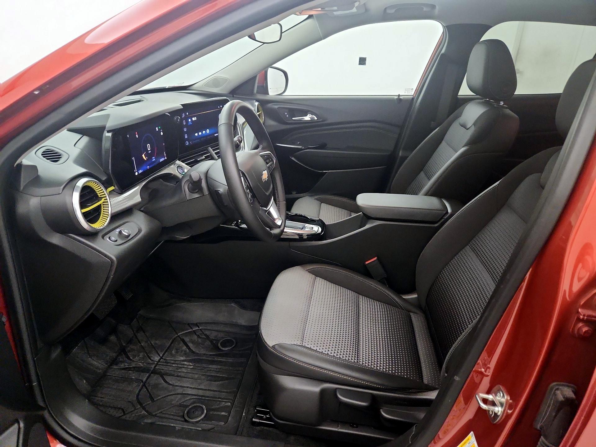Thumbnail: 2024 Chevrolet Trax - 11