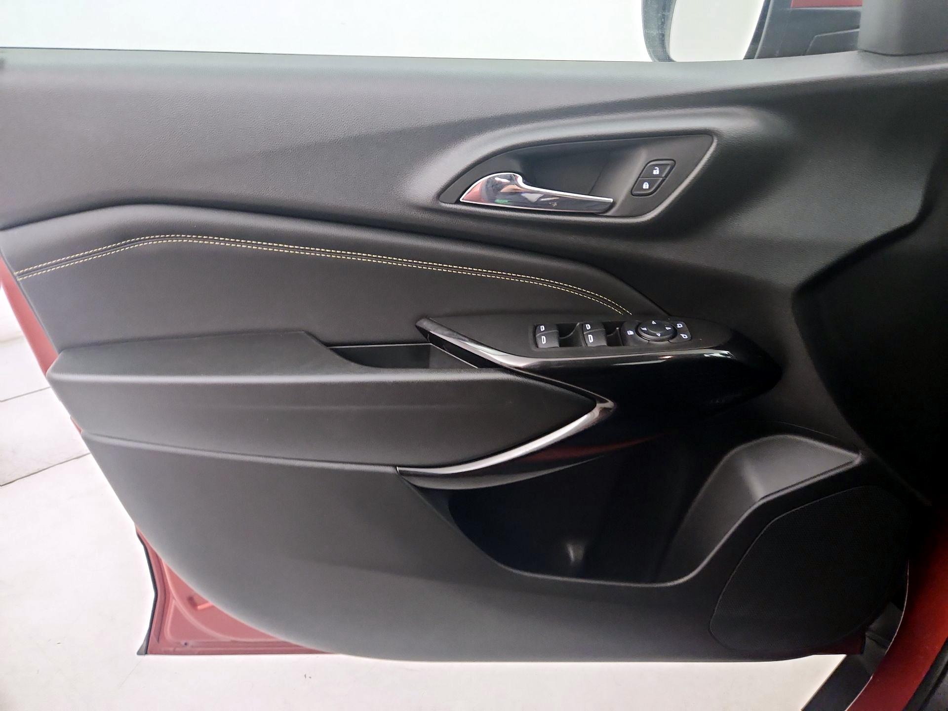 Thumbnail: 2024 Chevrolet Trax - 12