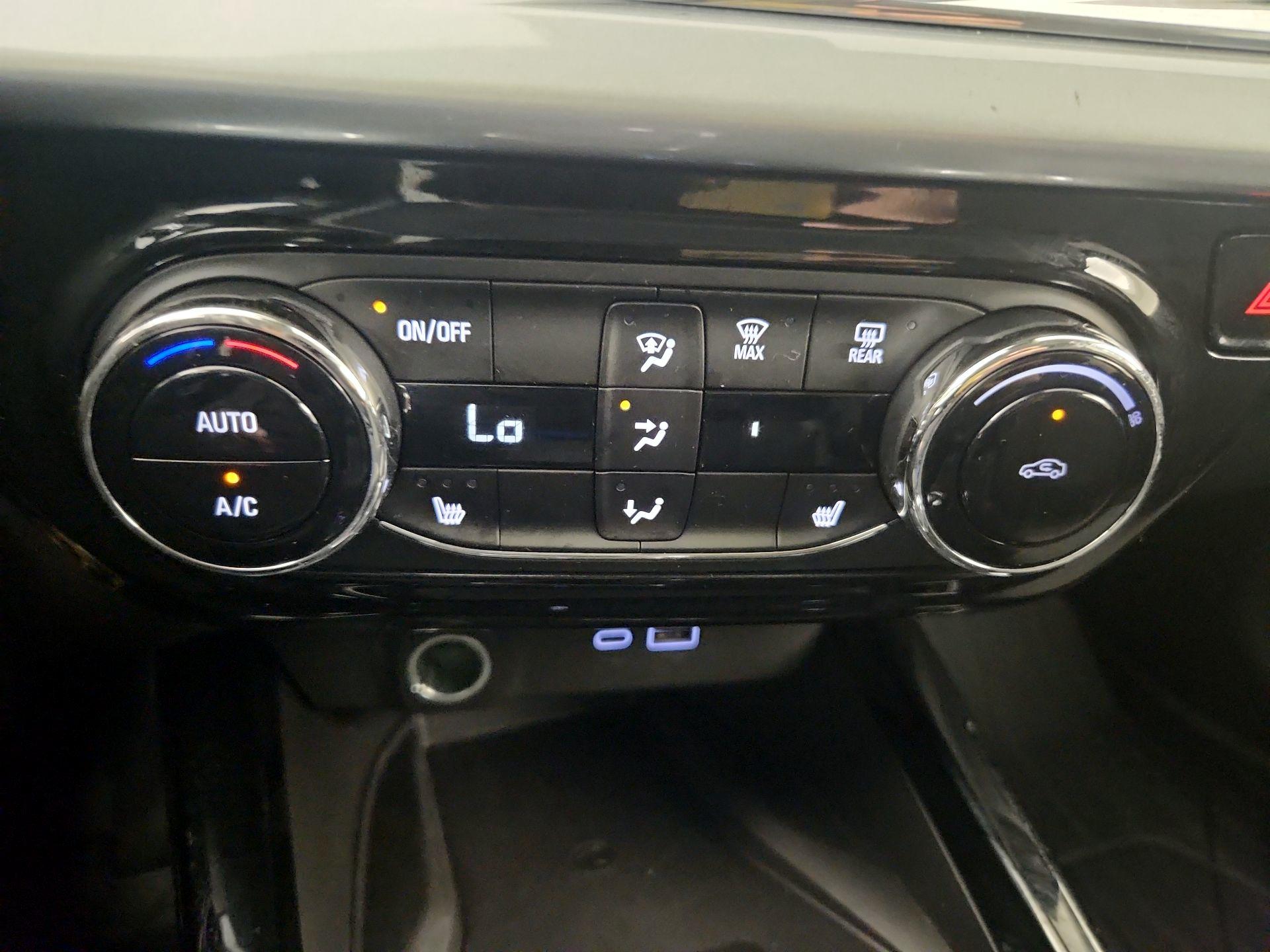 Thumbnail: 2024 Chevrolet Trax - 16
