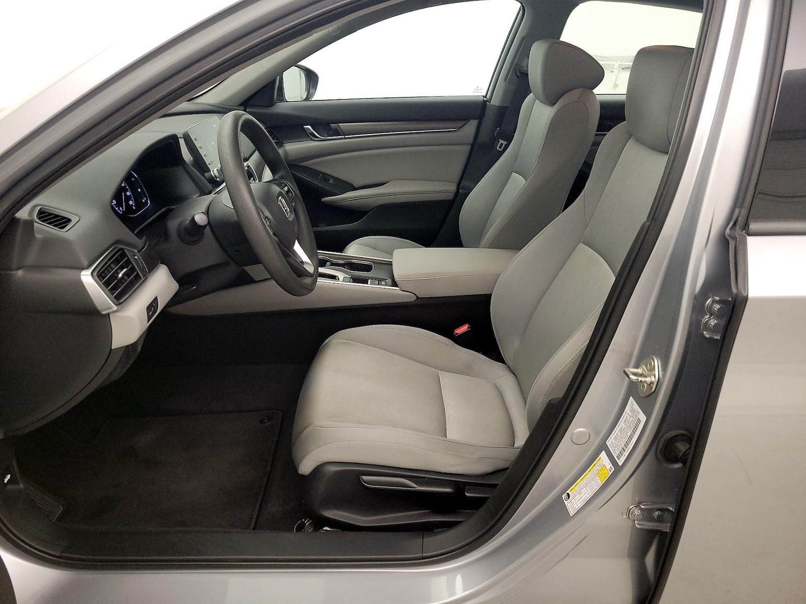 2019 Honda Accord LX - Photo 12