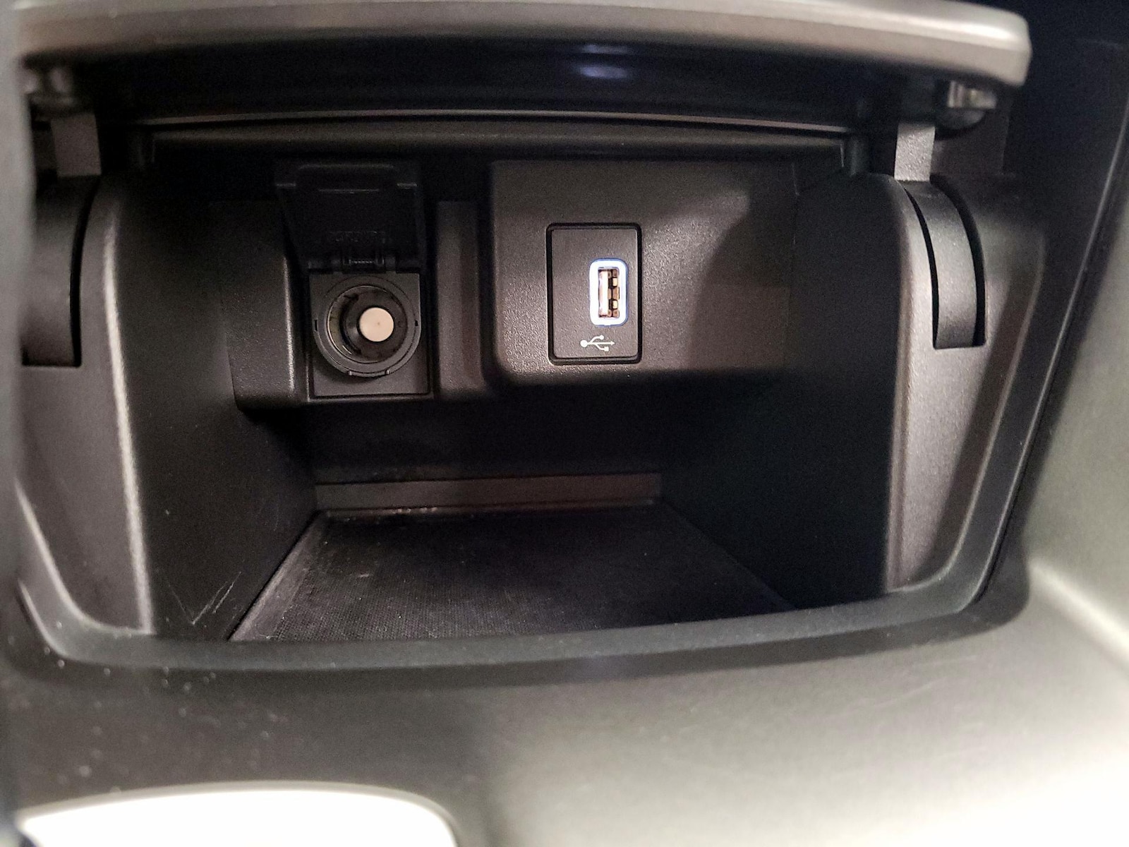 2019 Honda Accord LX - Photo 19