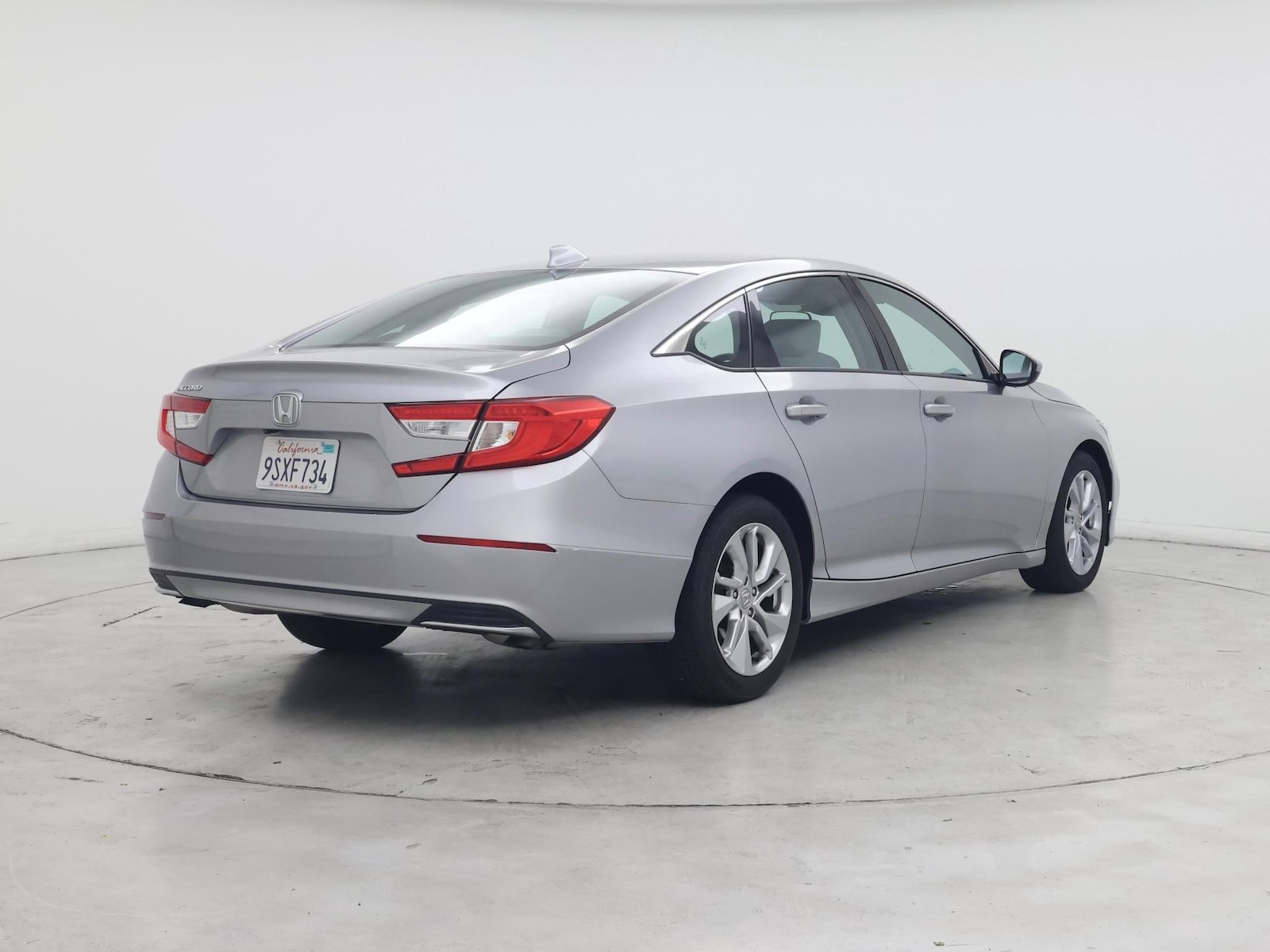 2019 Honda Accord LX - Photo 9