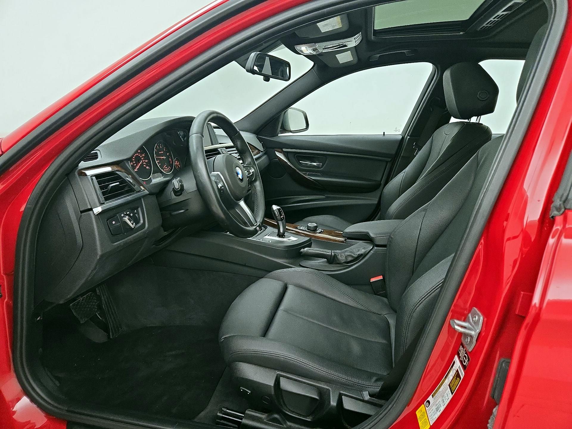 Thumbnail: 2014 BMW 3 Series - 11