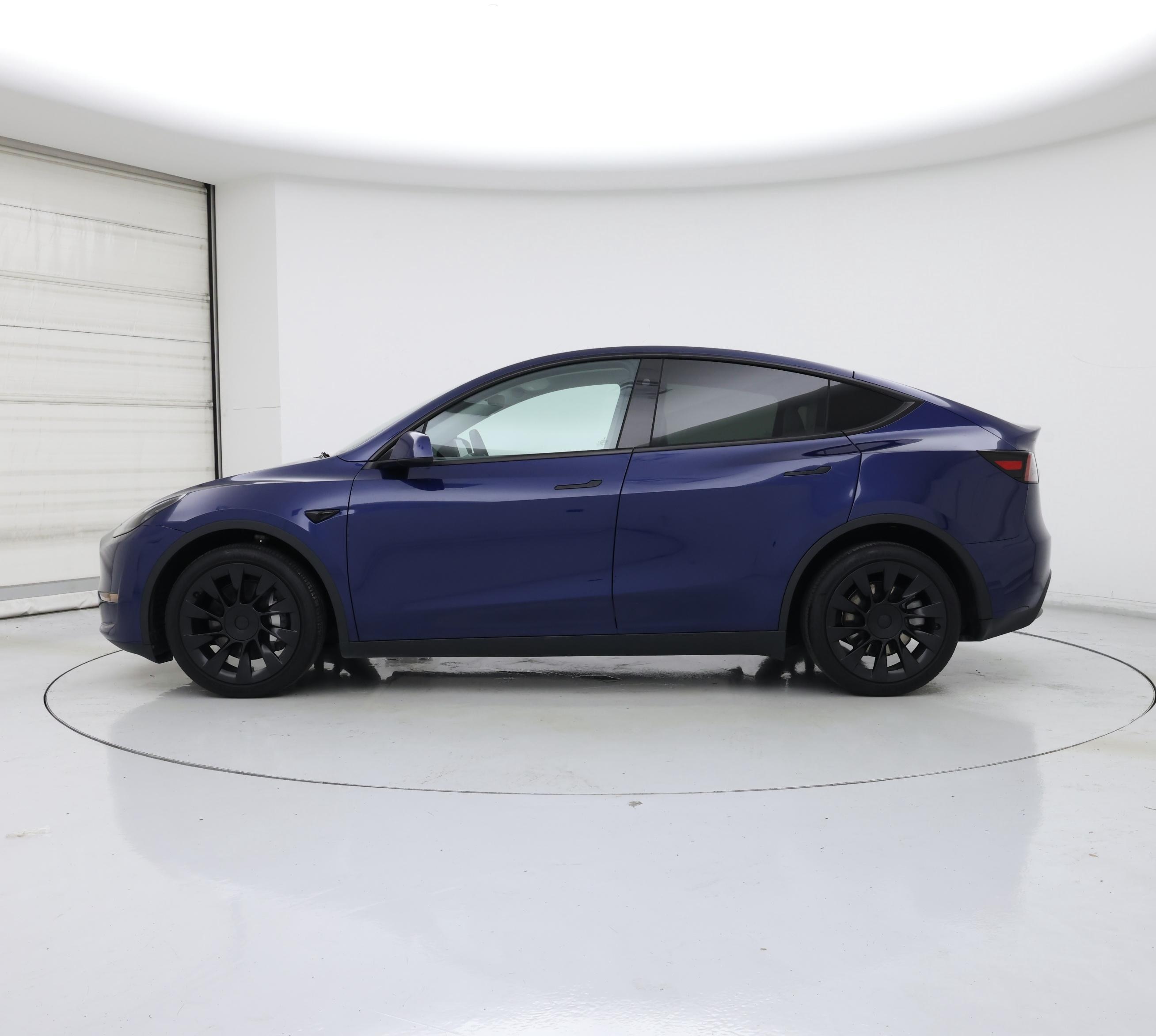 Thumbnail: 2023 Tesla Model Y - 3