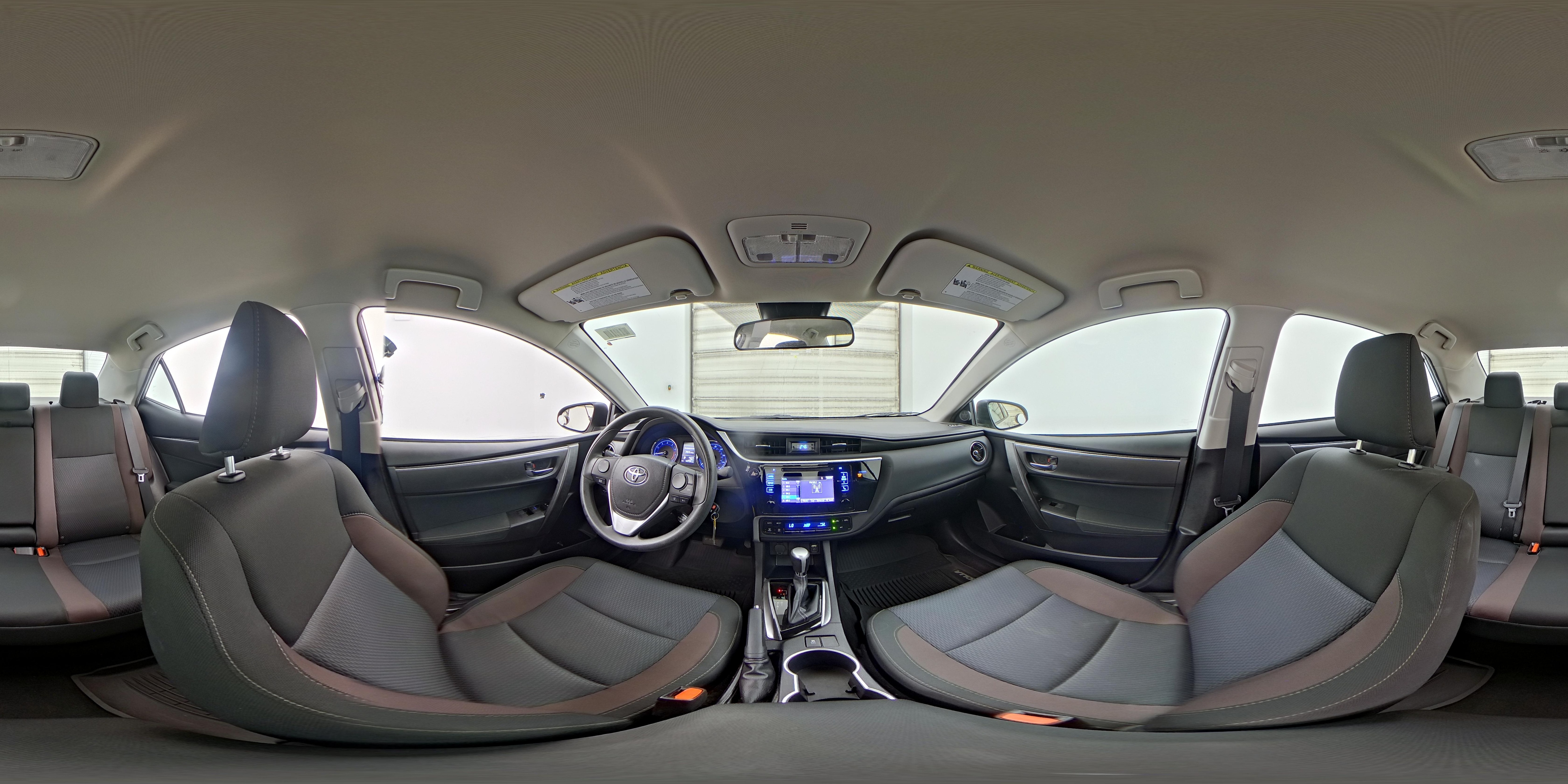 2018 Toyota Corolla LE - Photo 24