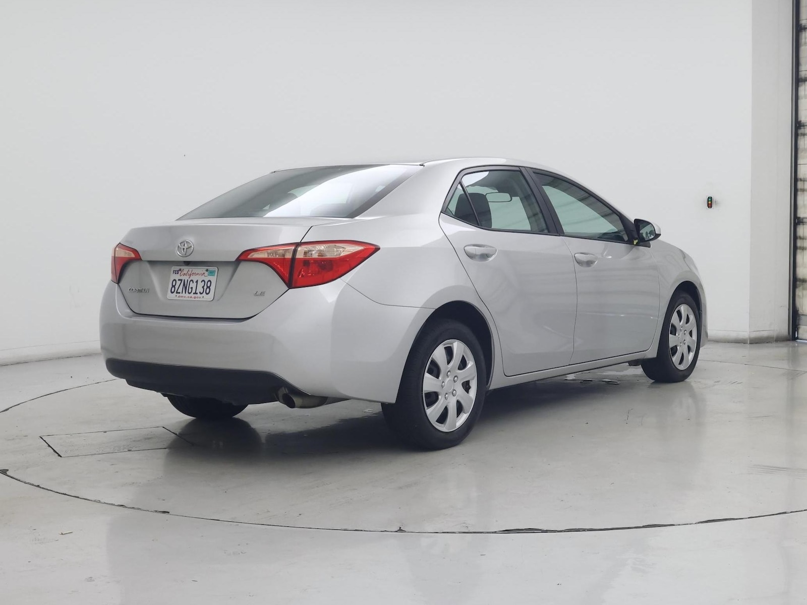2018 Toyota Corolla LE - Photo 9