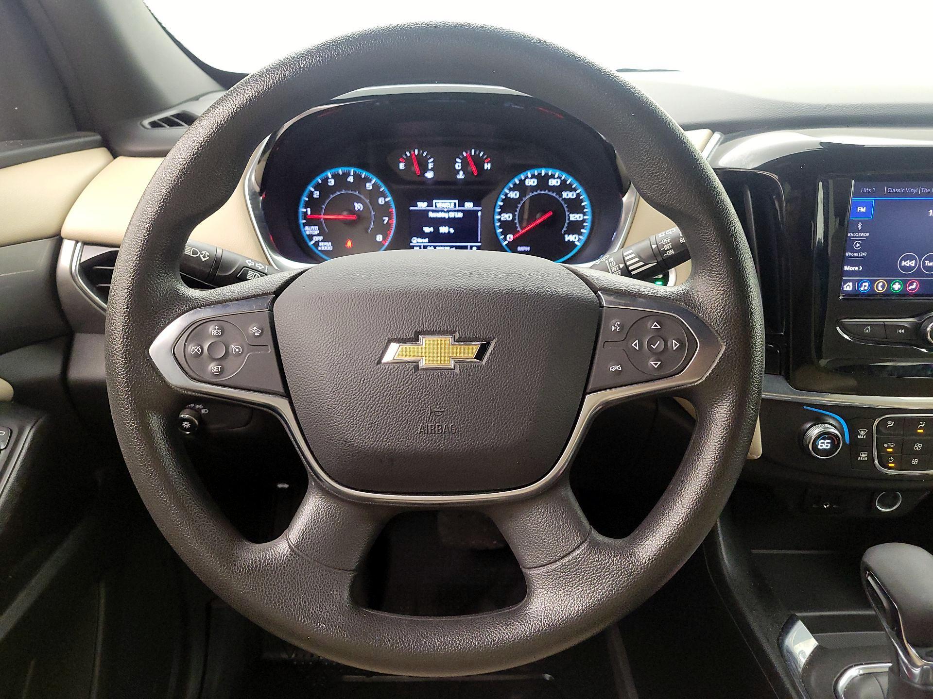 Thumbnail: 2023 Chevrolet Traverse - 10
