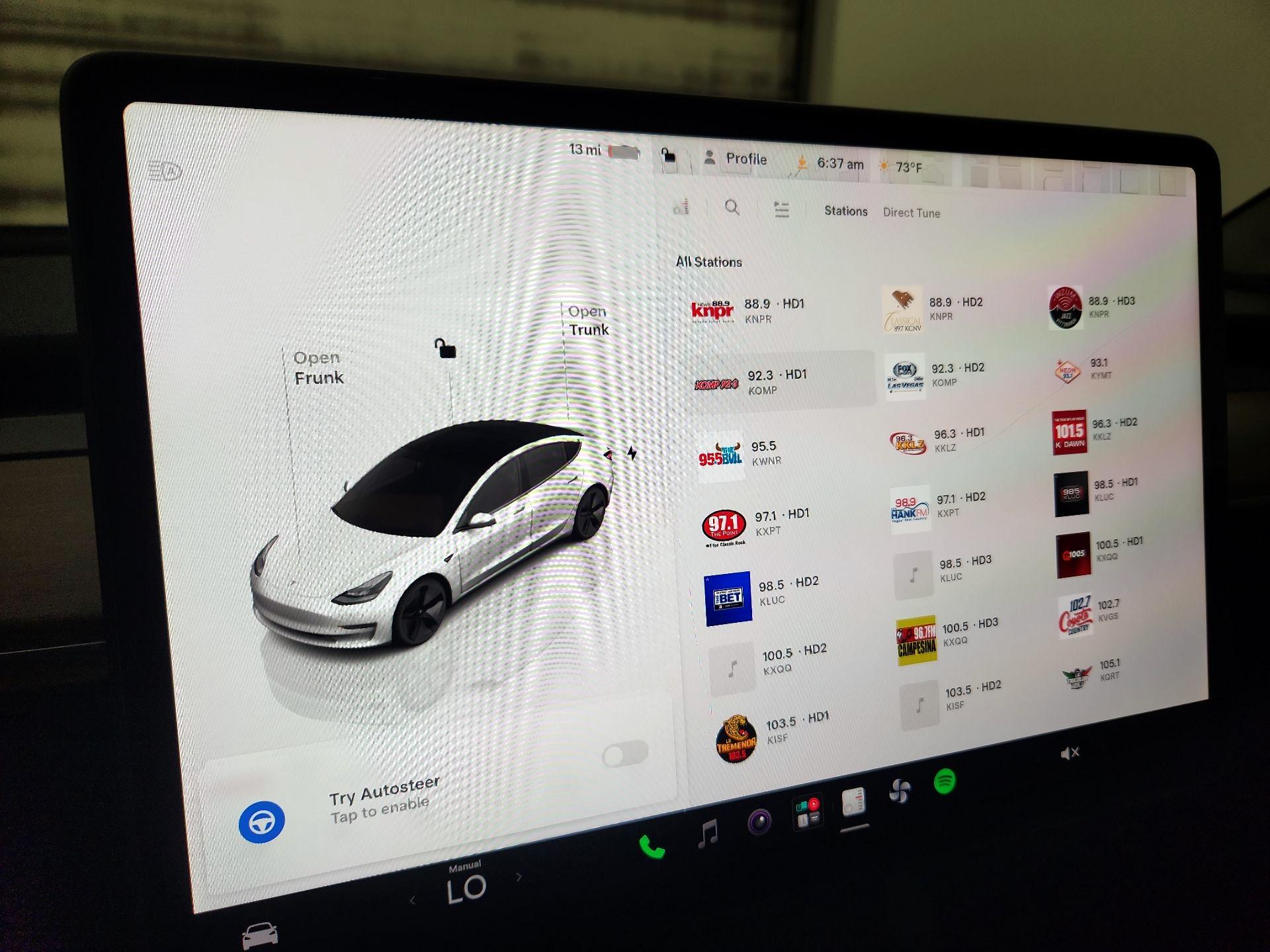 Thumbnail: 2023 Tesla Model 3 - 16