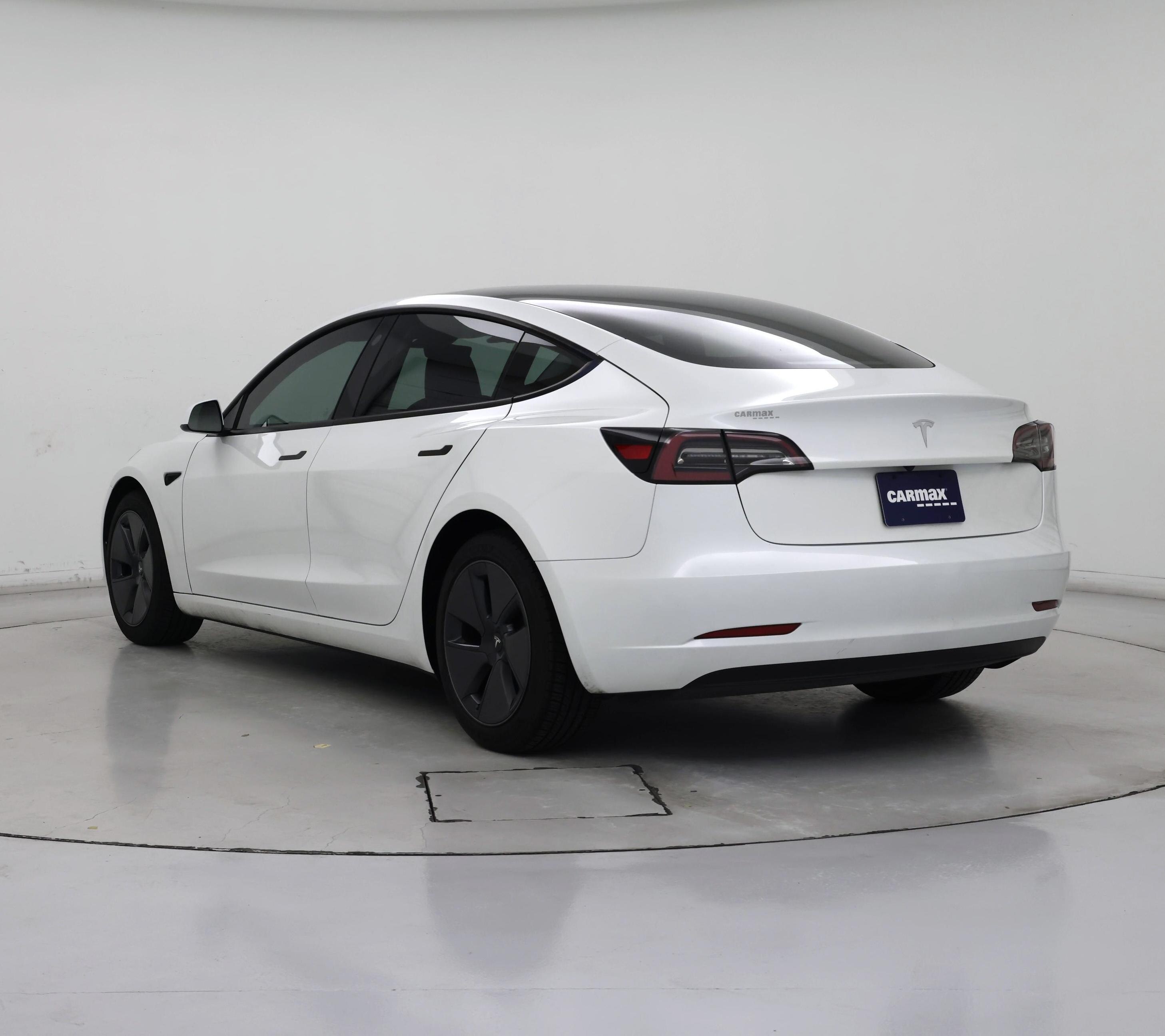 Thumbnail: 2023 Tesla Model 3 - 2