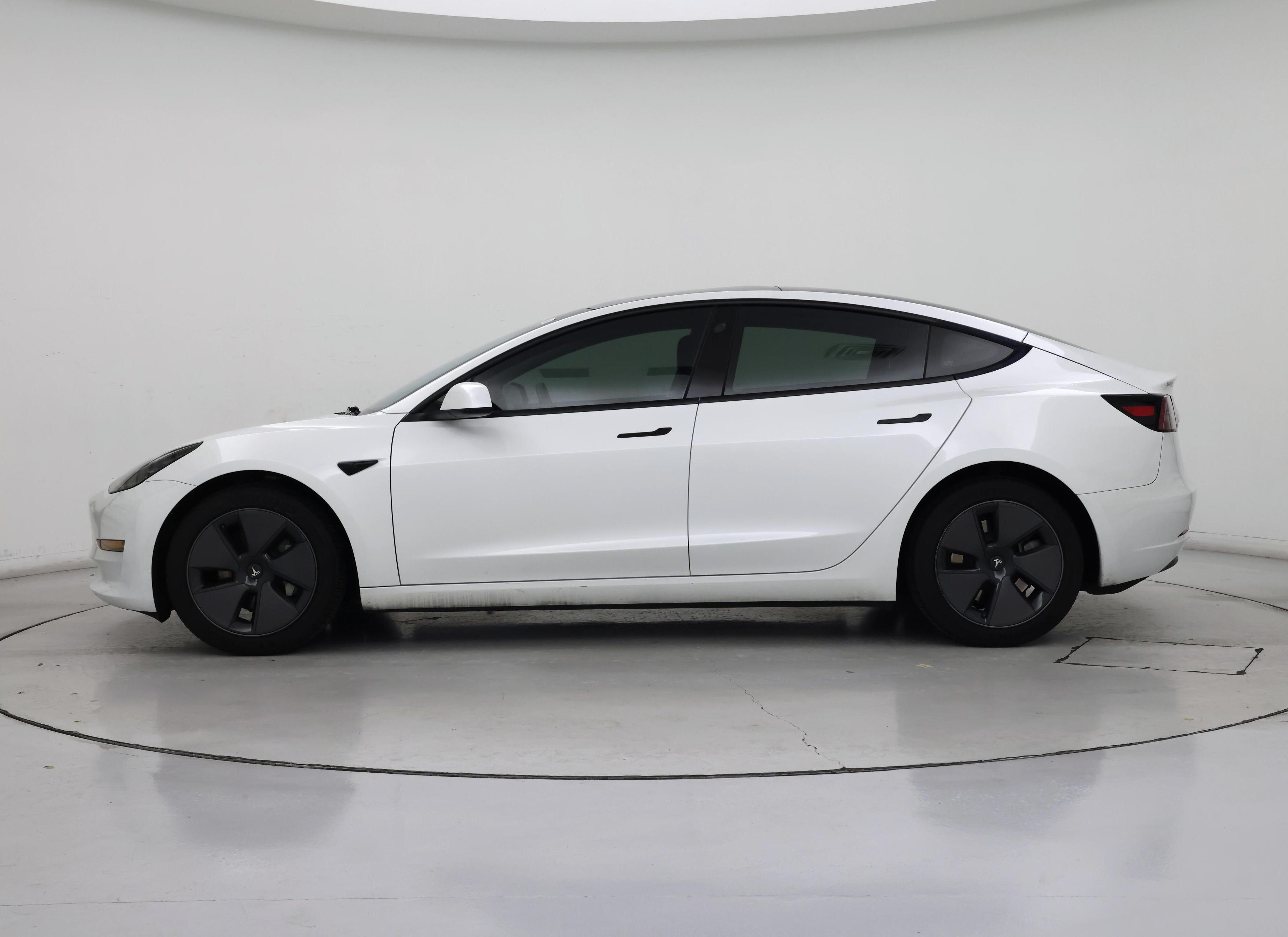 Thumbnail: 2023 Tesla Model 3 - 3