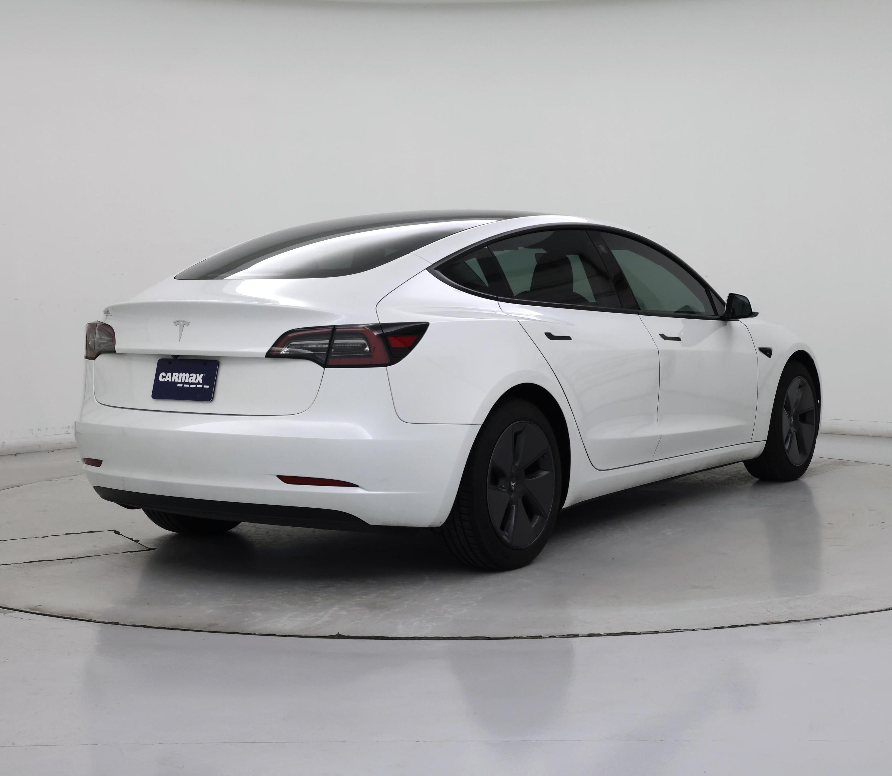 Thumbnail: 2023 Tesla Model 3 - 8