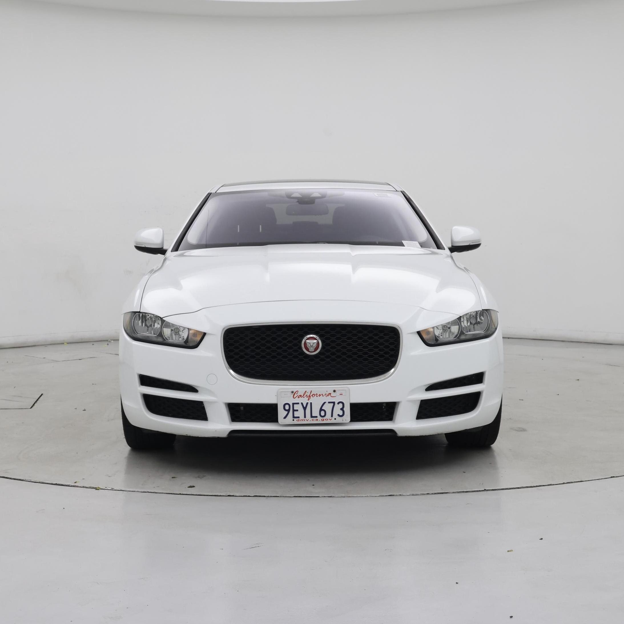 Thumbnail: 2017 Jaguar XE - 5