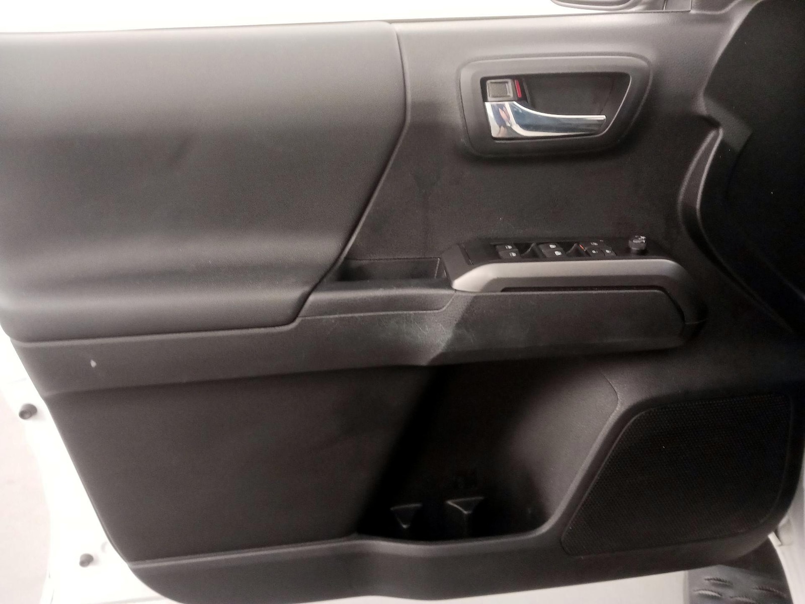 2023 Toyota Tacoma SR5 - Photo 13