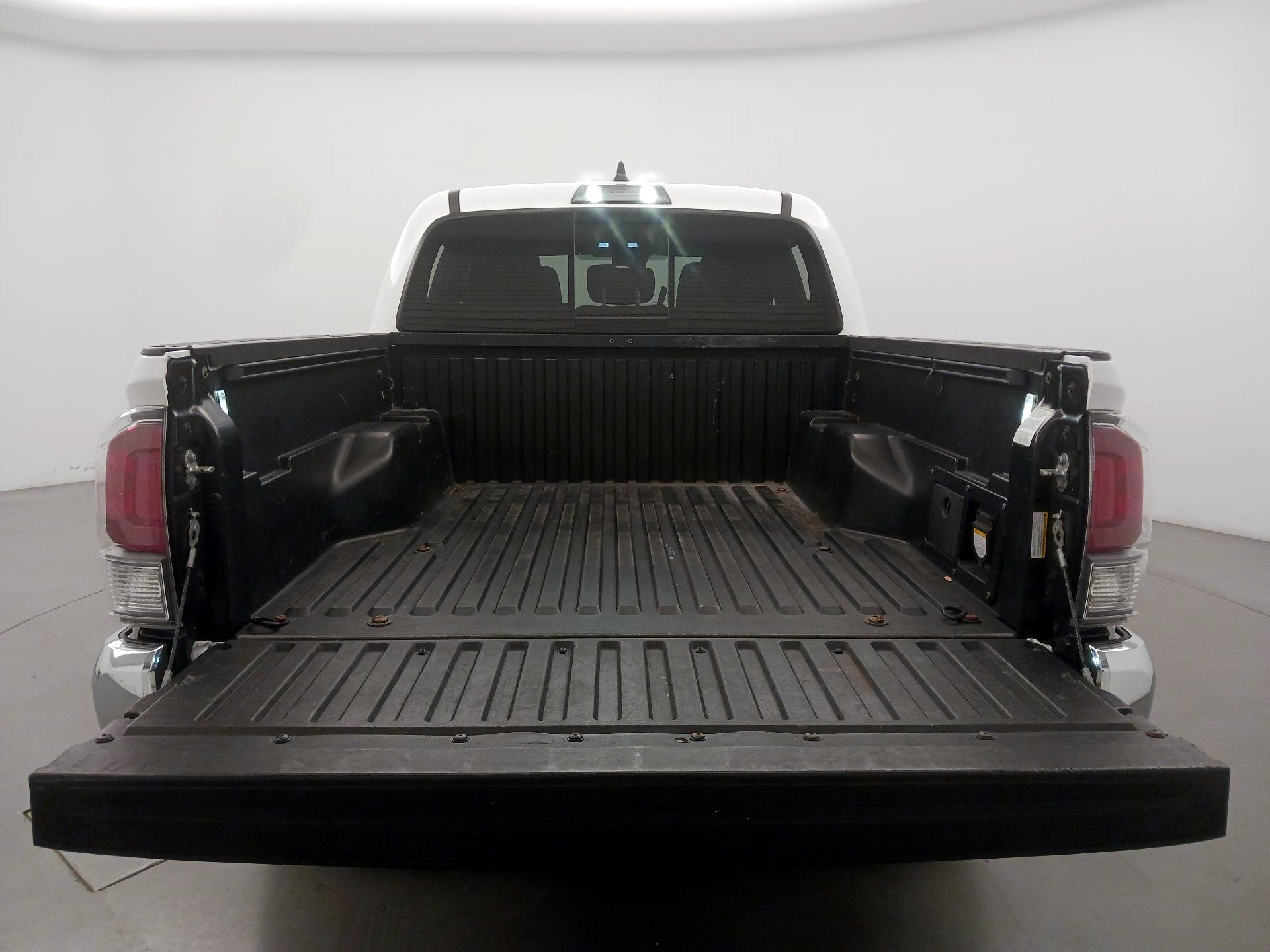 Thumbnail: 2023 Toyota Tacoma - 20