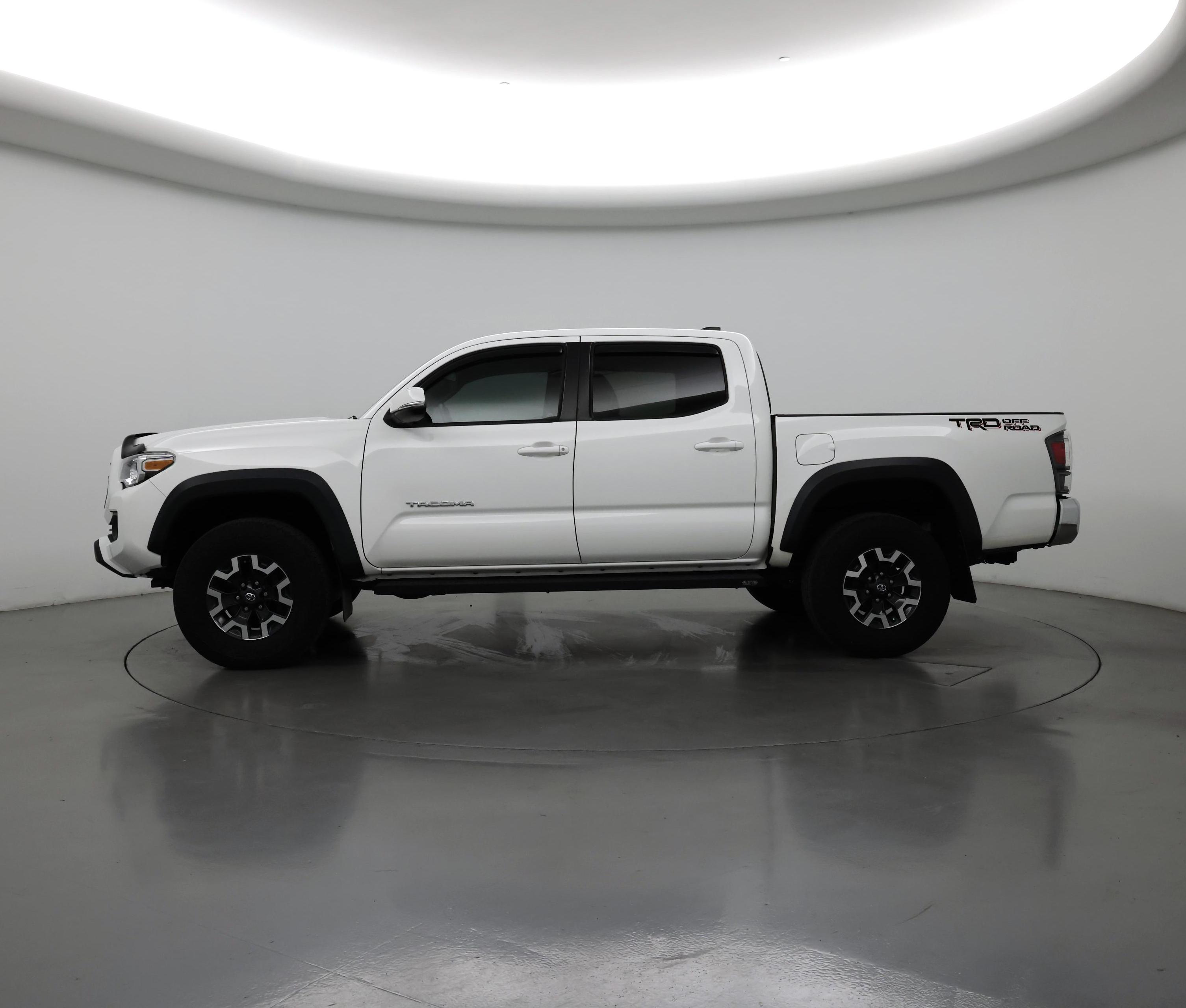 Thumbnail: 2023 Toyota Tacoma - 3