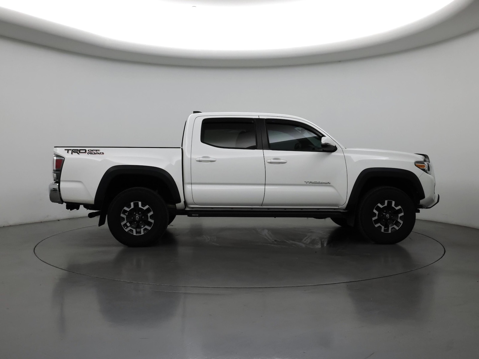 2023 Toyota Tacoma SR5 - Photo 8