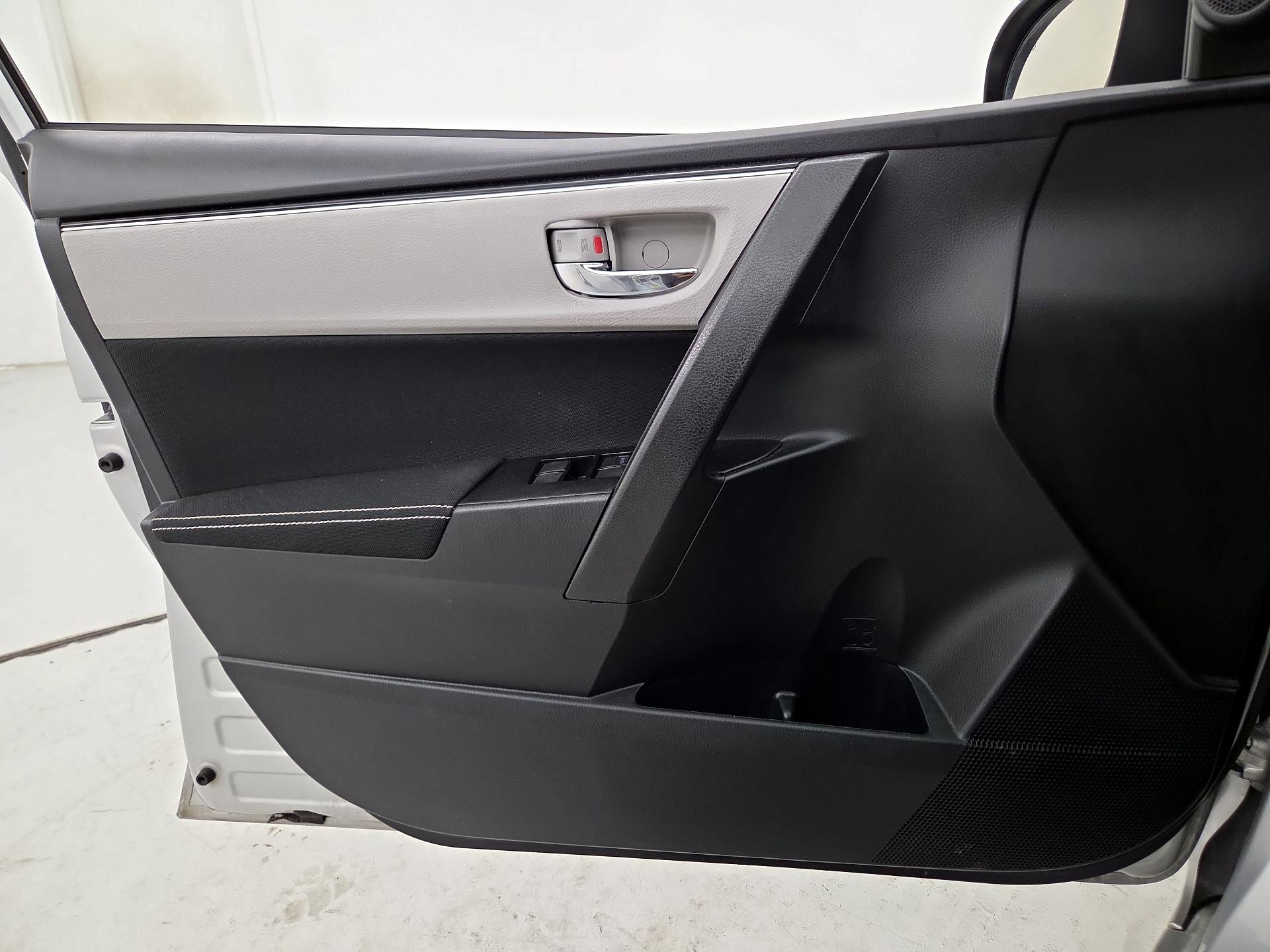 Thumbnail: 2019 Toyota Corolla - 12