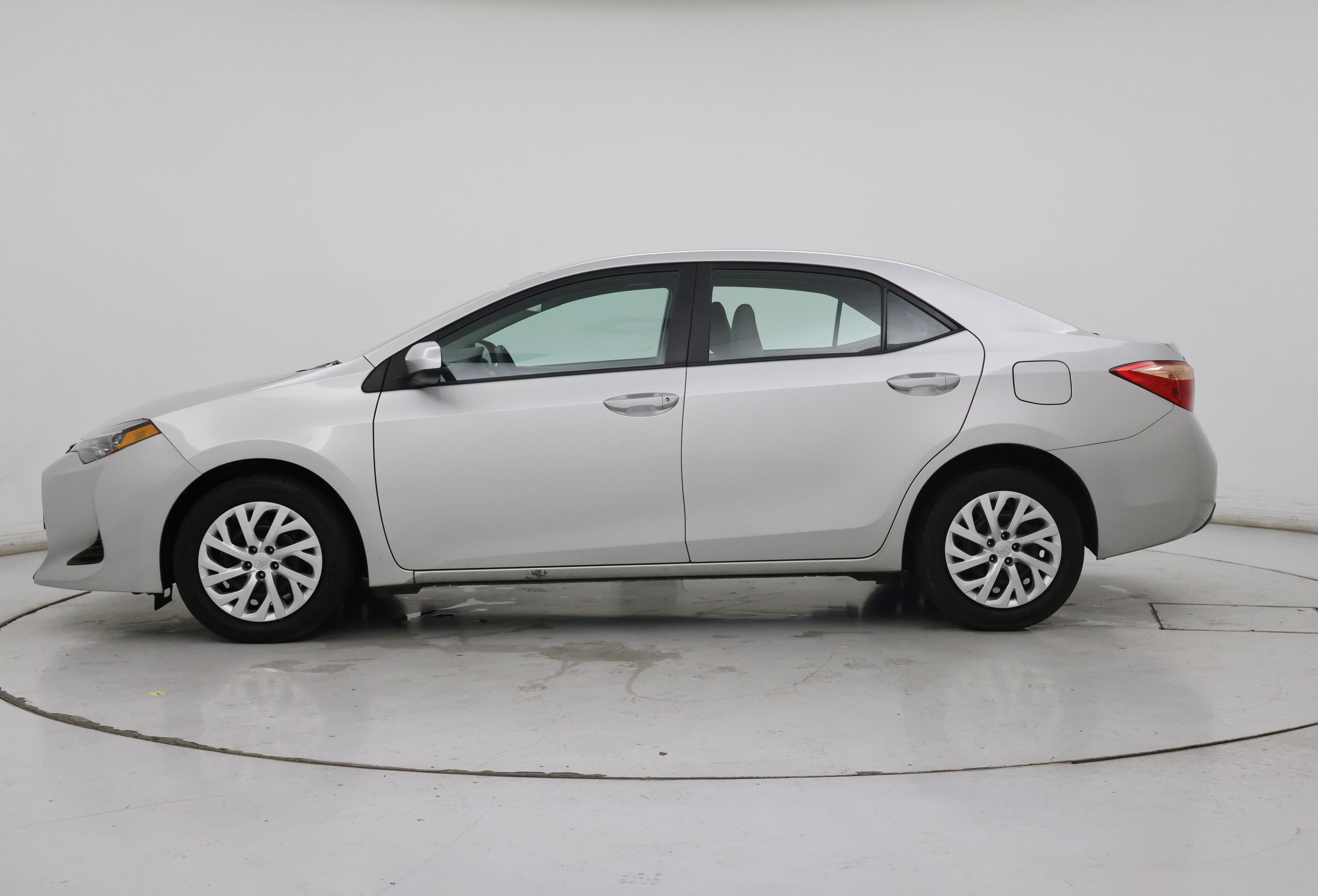 Thumbnail: 2019 Toyota Corolla - 3