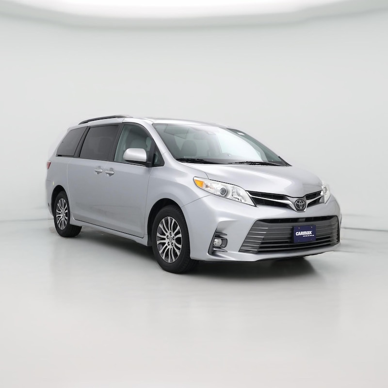 2020 Toyota Sienna XLE