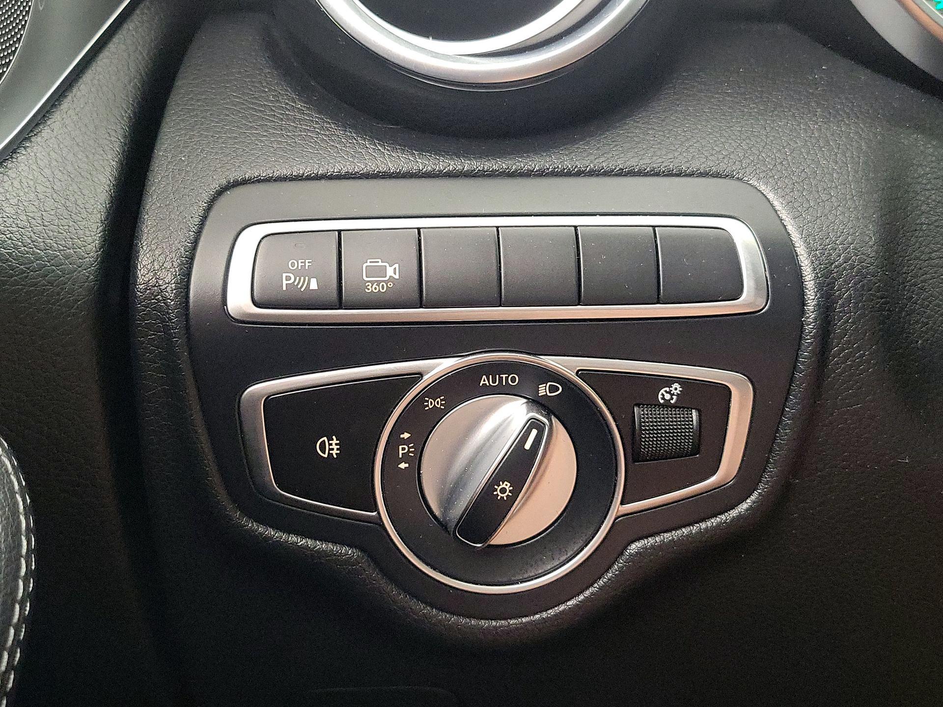 Thumbnail: 2019 Mercedes-Benz GLC - 13