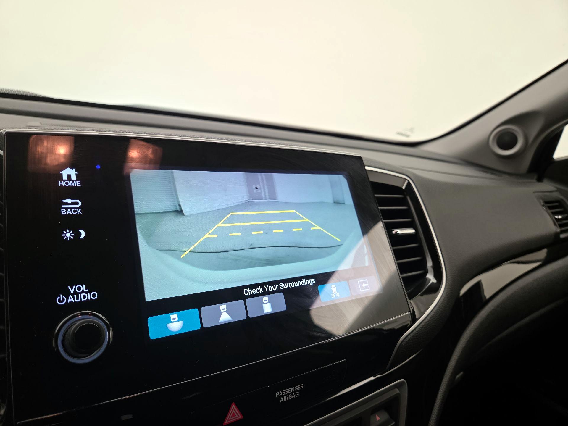 Thumbnail: 2019 Honda Pilot - 15